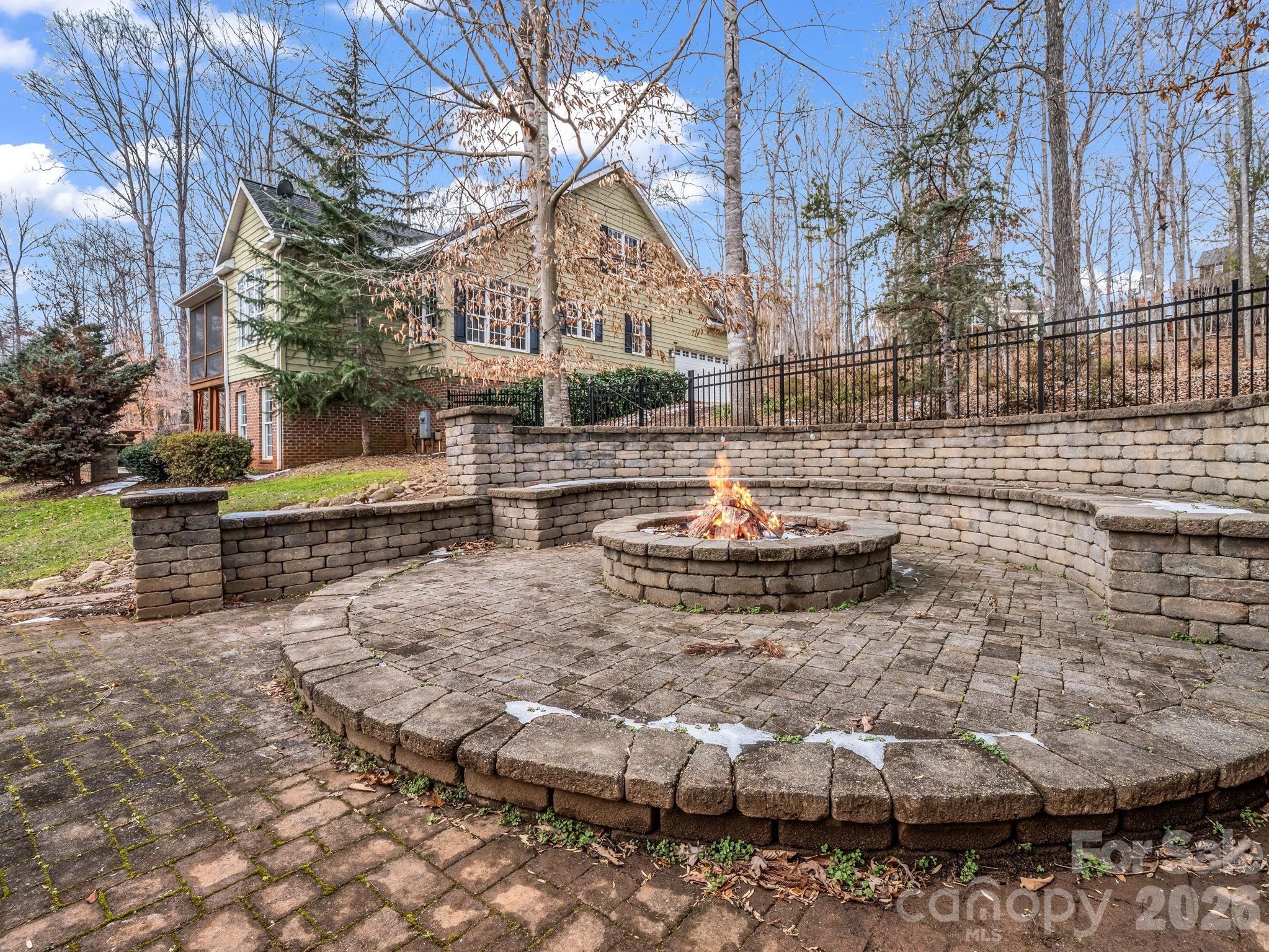 150 William Gilbert Loop — Rutherfordton