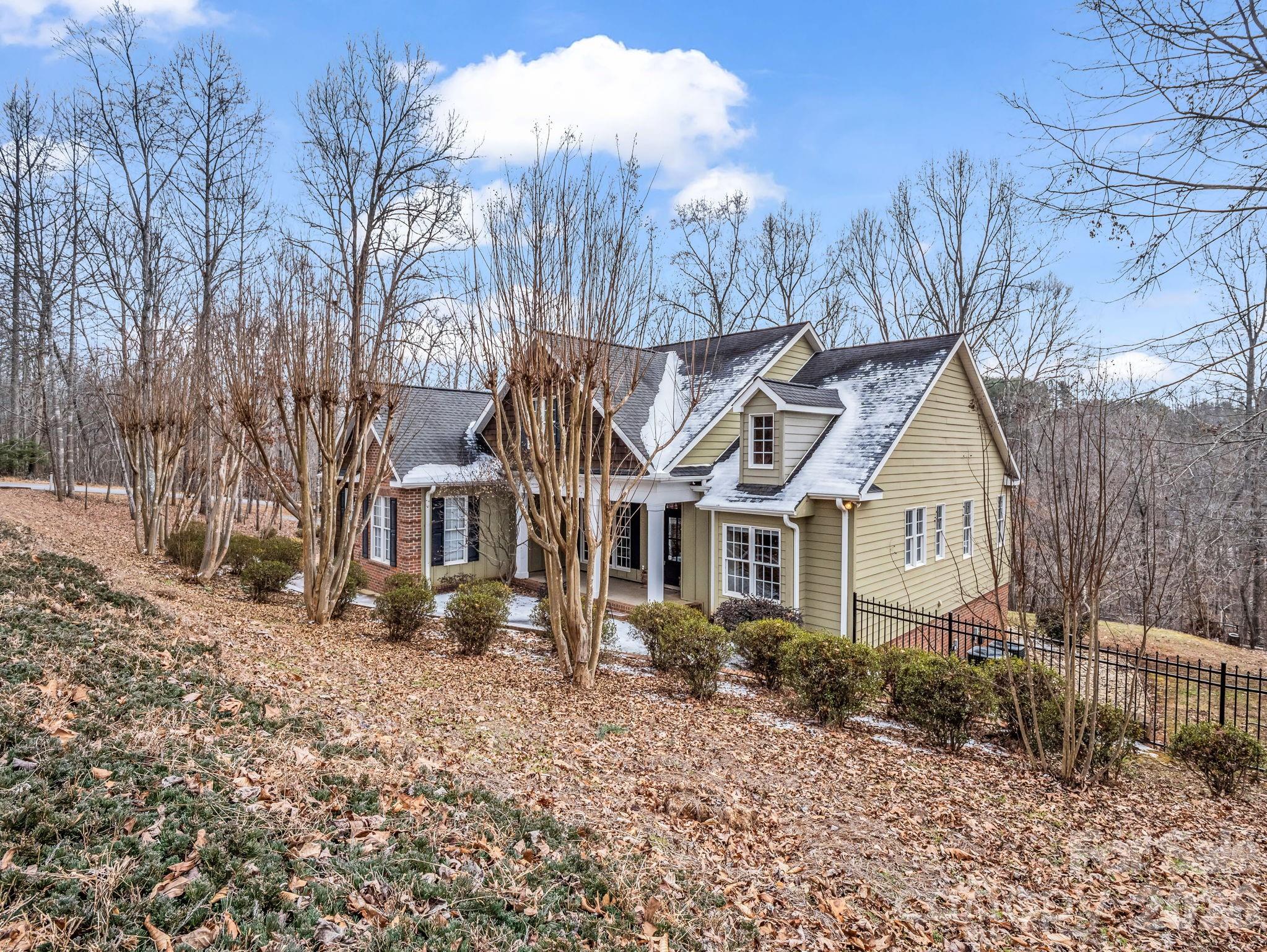 150 William Gilbert Loop — Rutherfordton