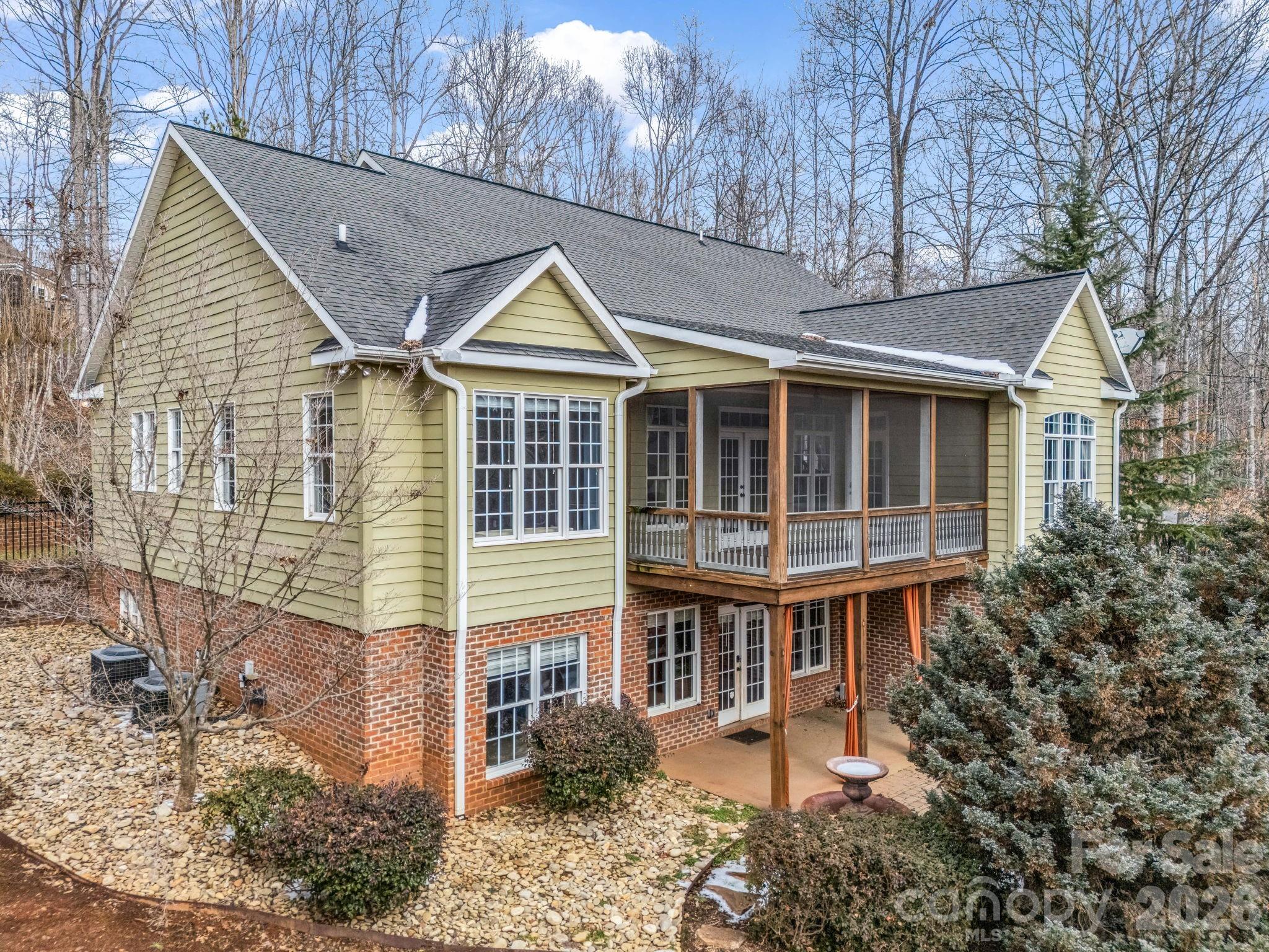 150 William Gilbert Loop — Rutherfordton