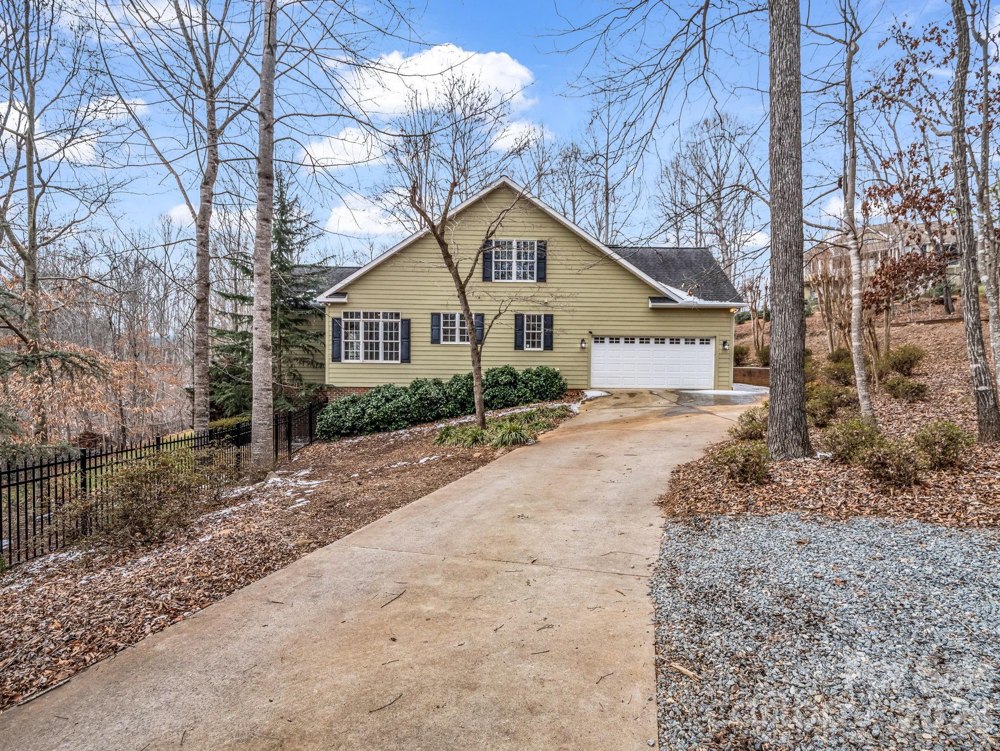 150 William Gilbert Loop — Rutherfordton