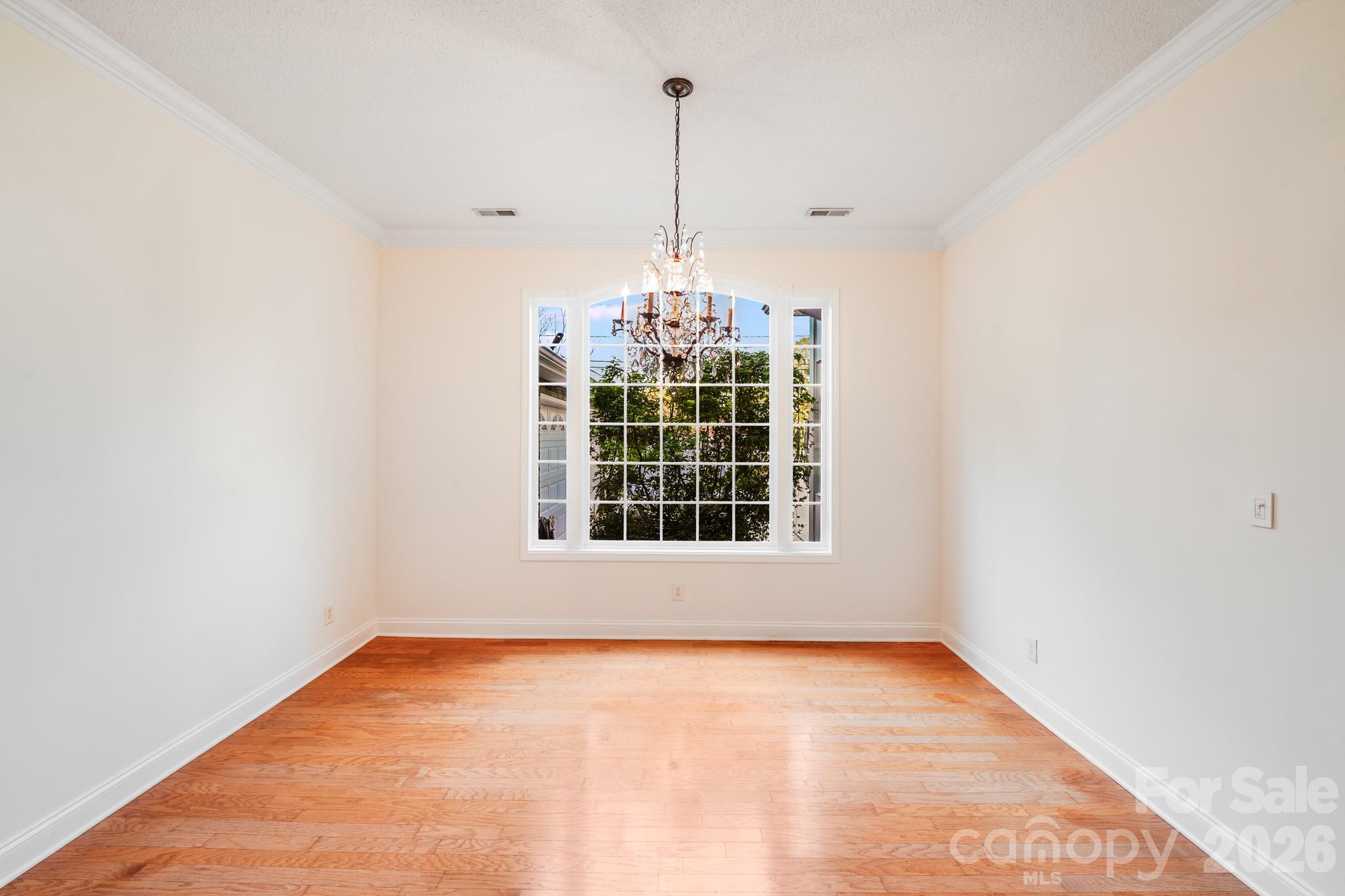 5329 Kuykendall Road — Charlotte