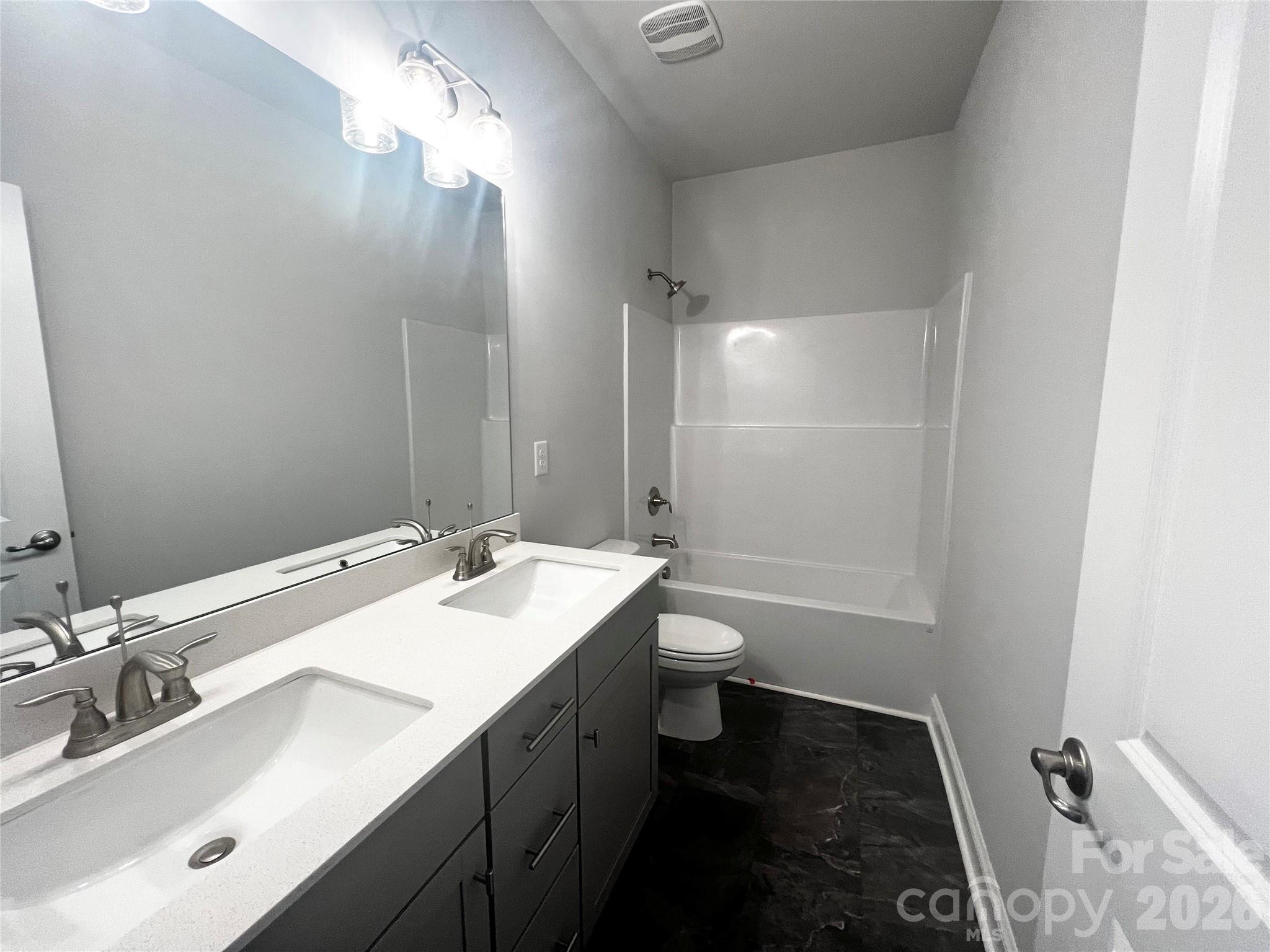 128 Swan Park Lane #18 — Statesville