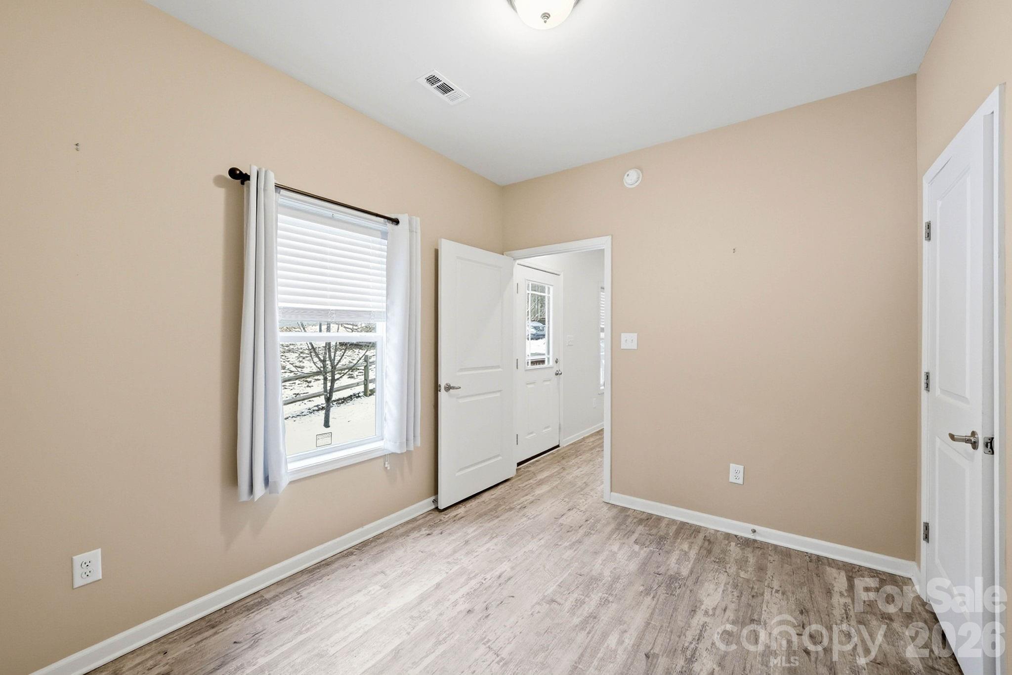 138 Lone Eagle Lane — Hendersonville