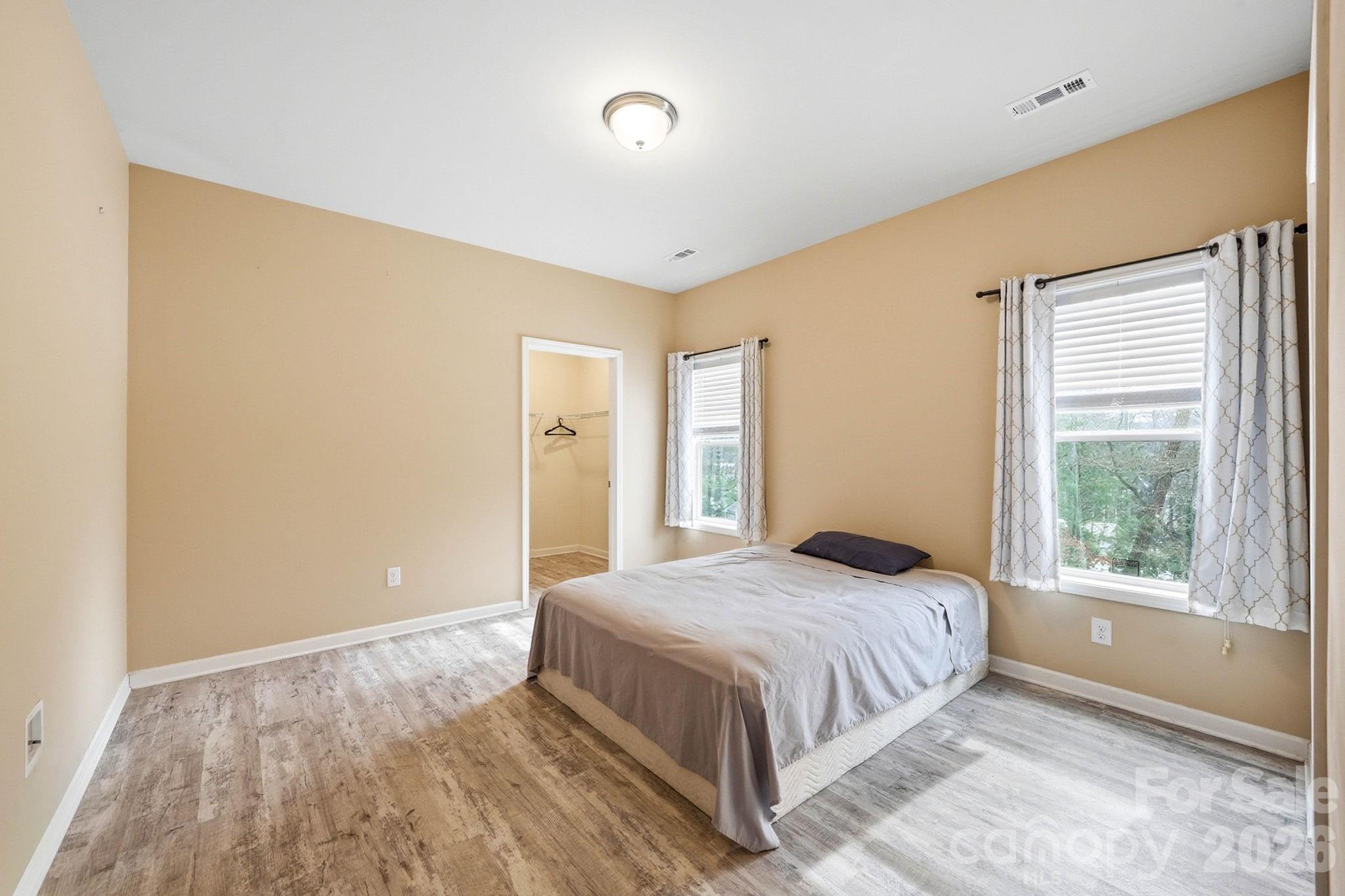 138 Lone Eagle Lane — Hendersonville