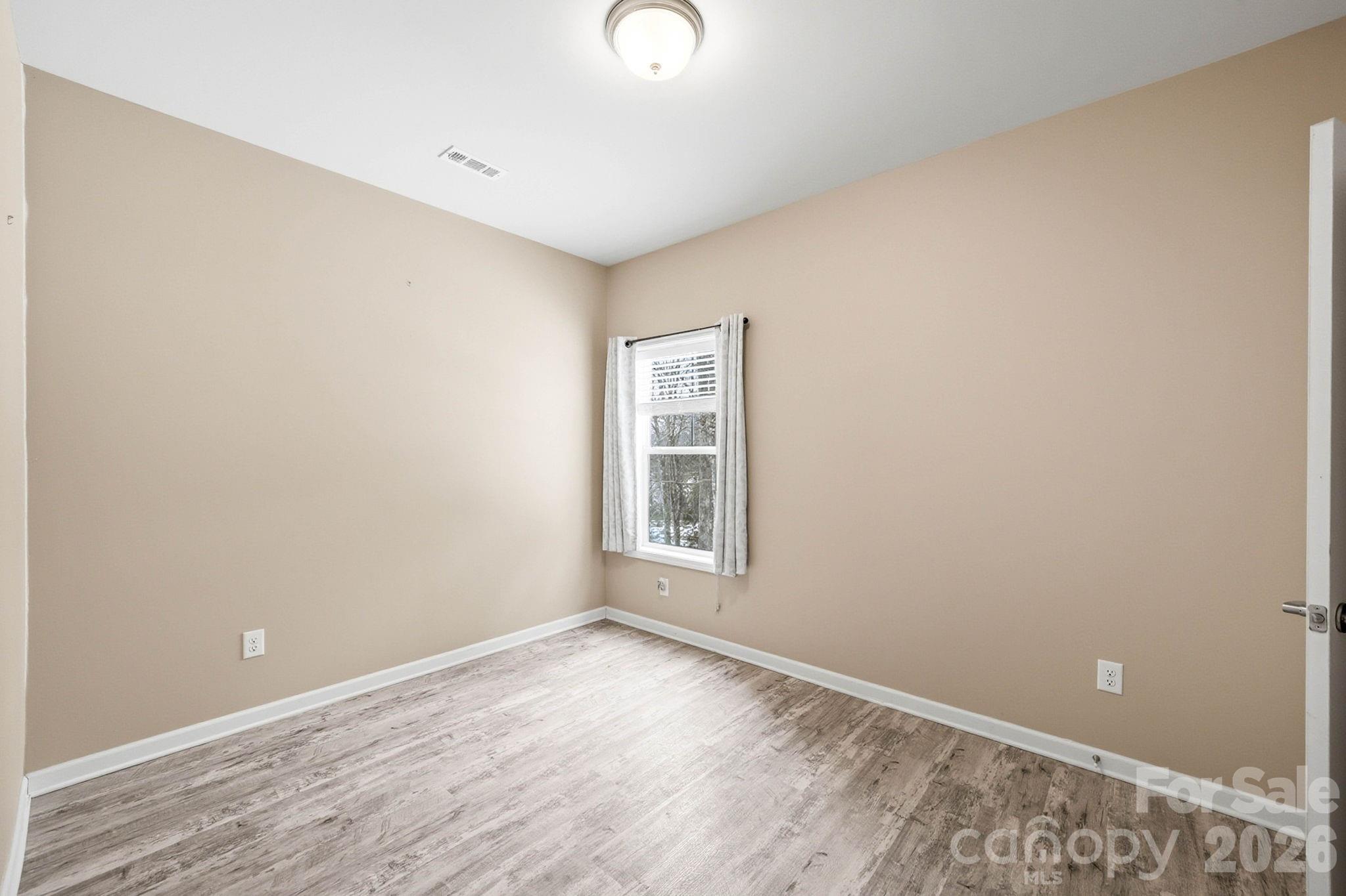 138 Lone Eagle Lane — Hendersonville