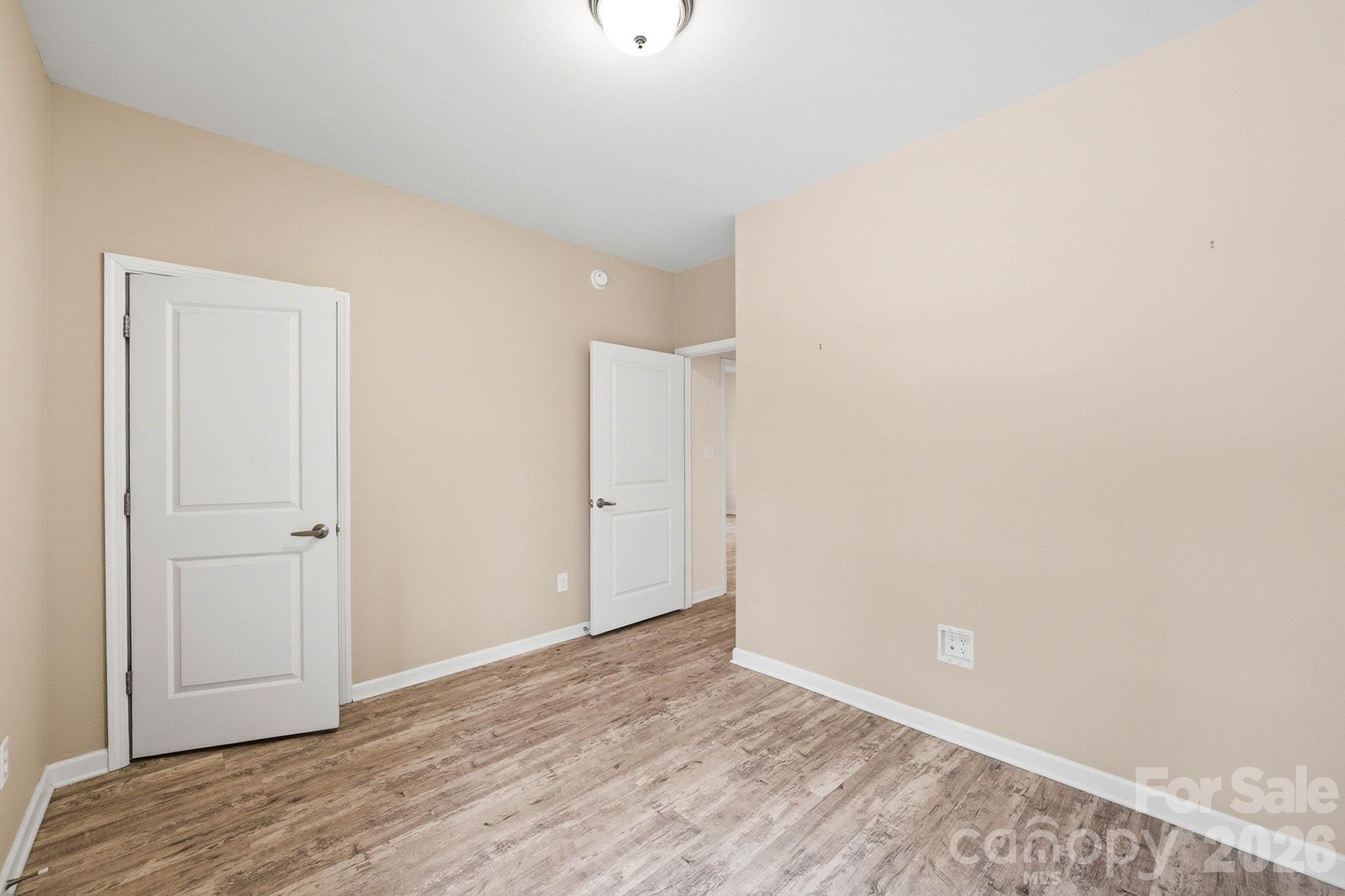 138 Lone Eagle Lane — Hendersonville