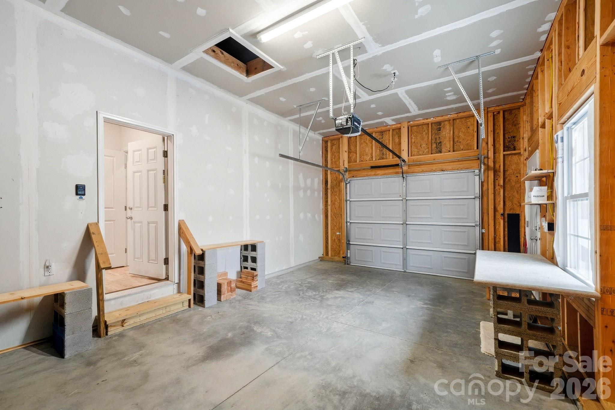 138 Lone Eagle Lane — Hendersonville