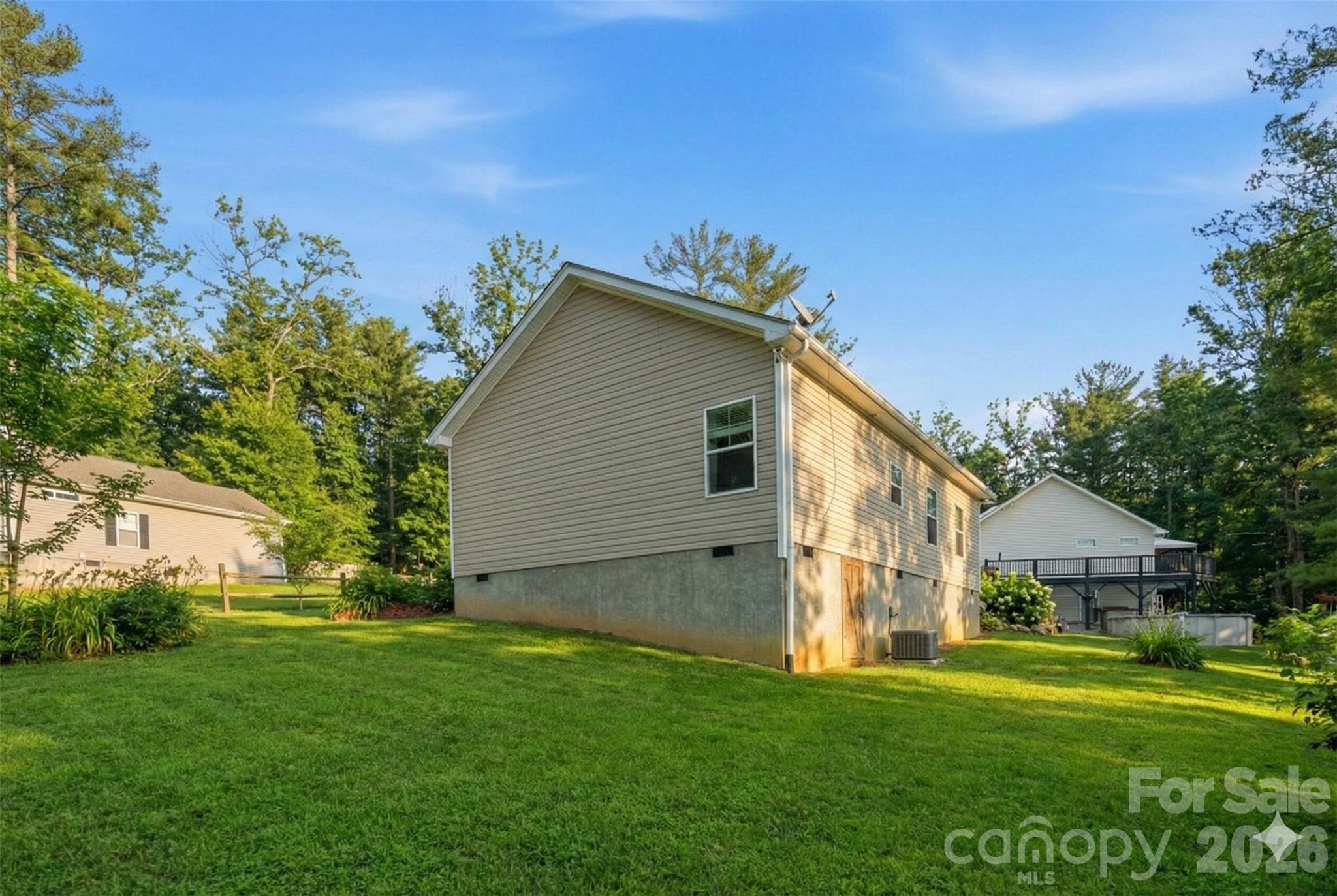 138 Lone Eagle Lane — Hendersonville
