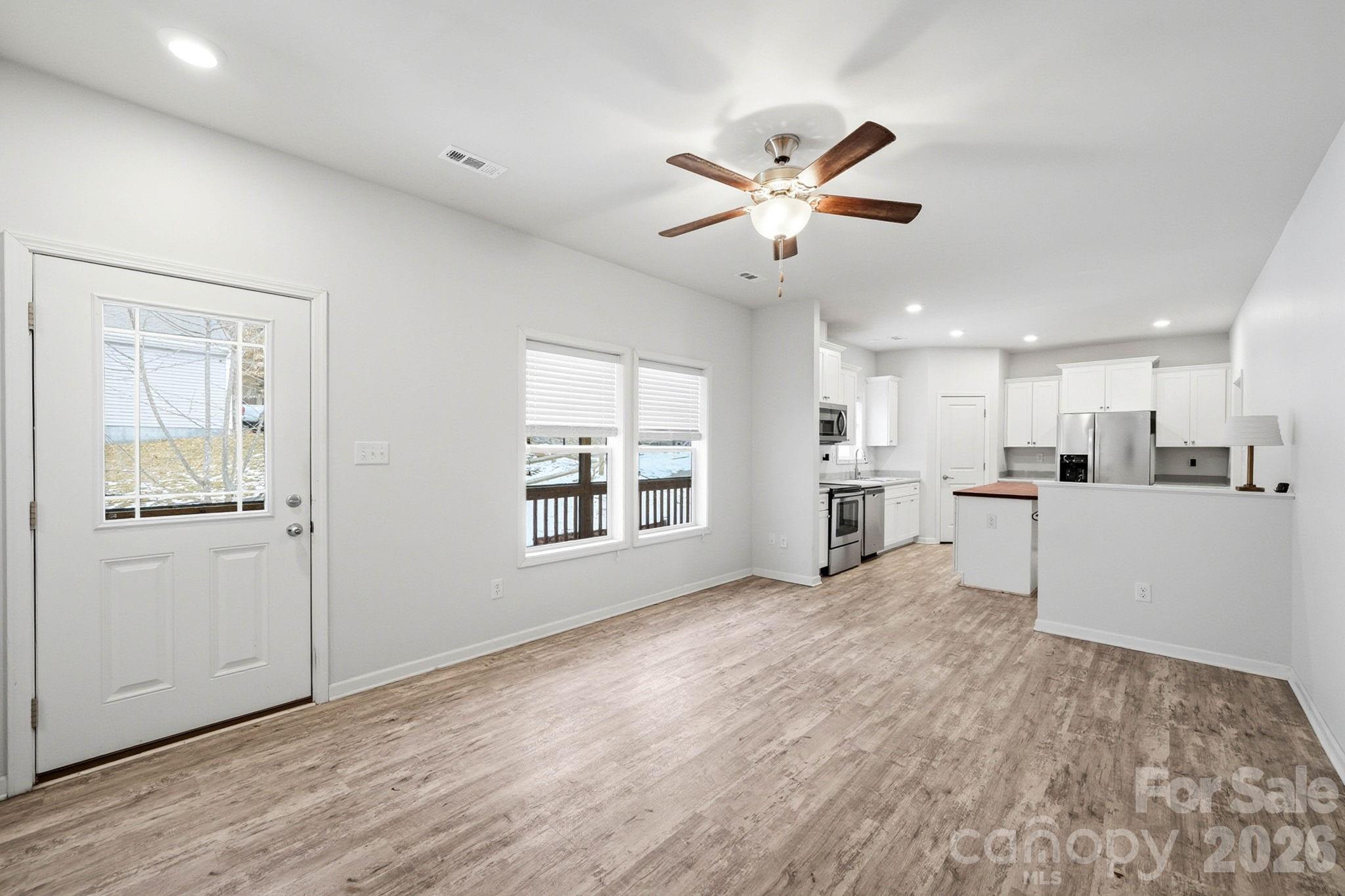 138 Lone Eagle Lane — Hendersonville