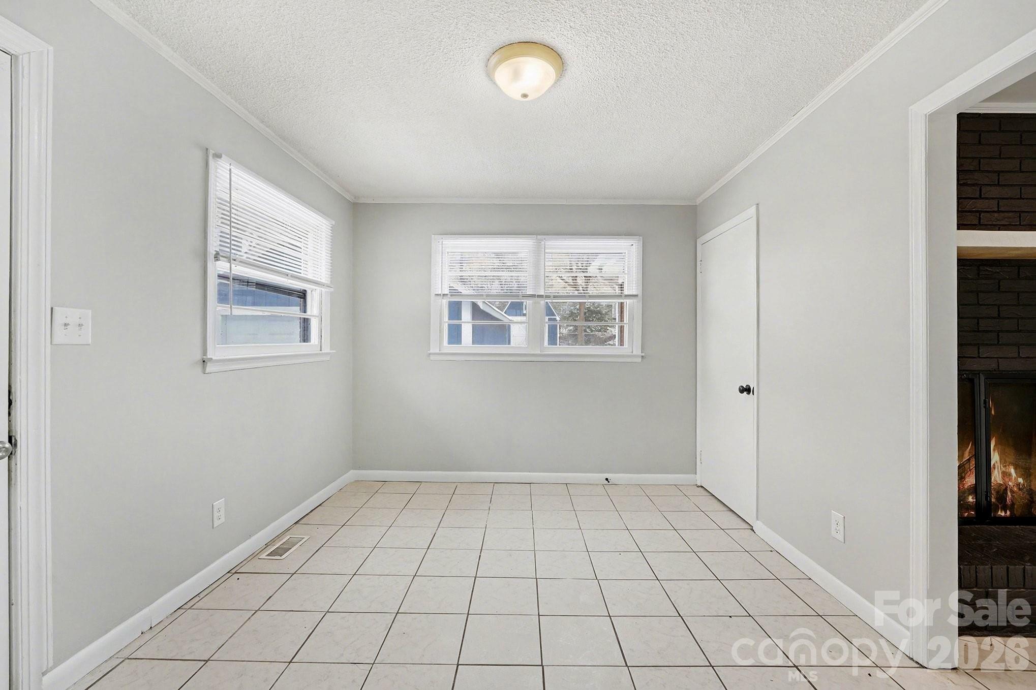 742 N Mulberry Street — Statesville