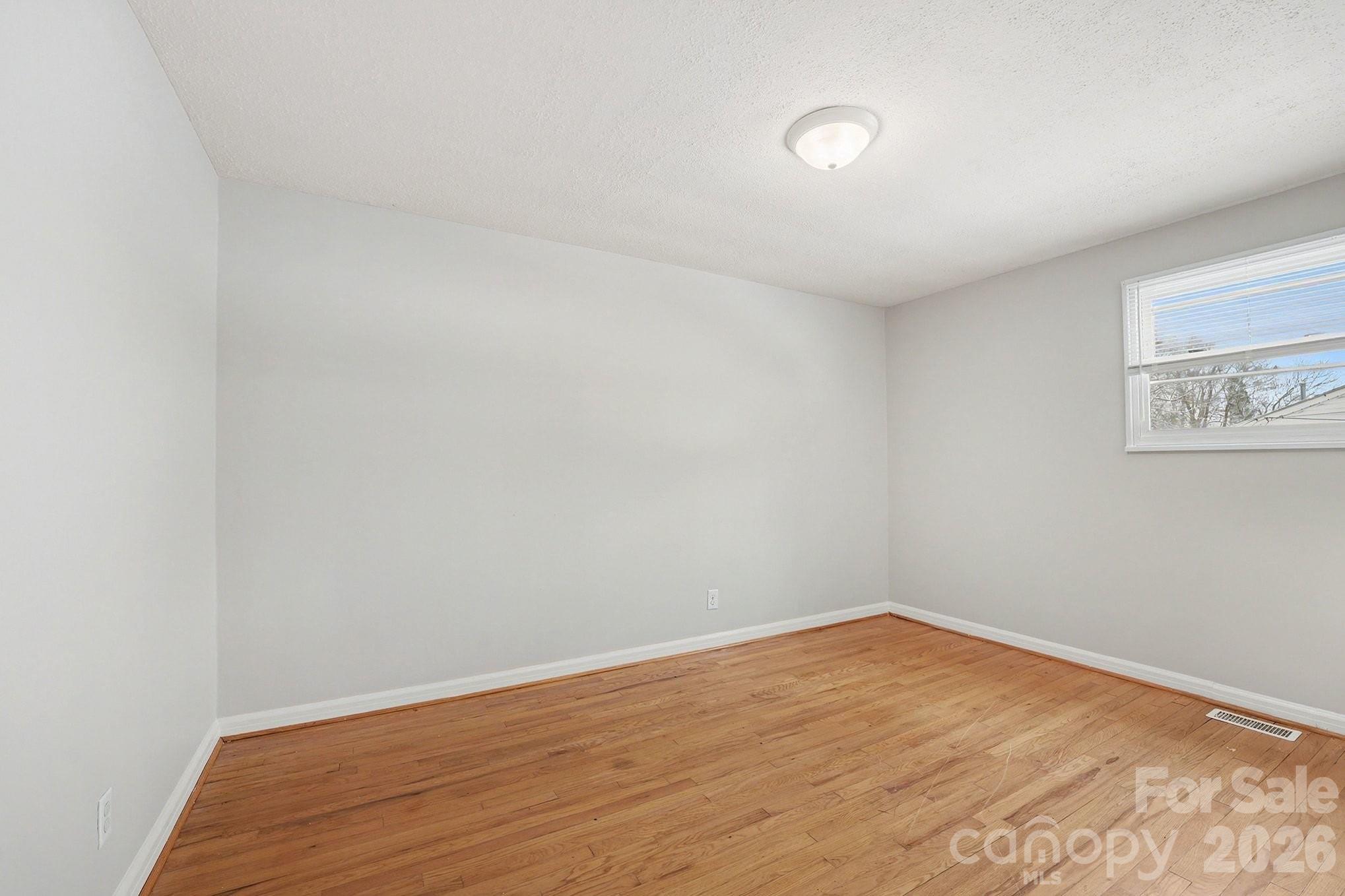 742 N Mulberry Street — Statesville