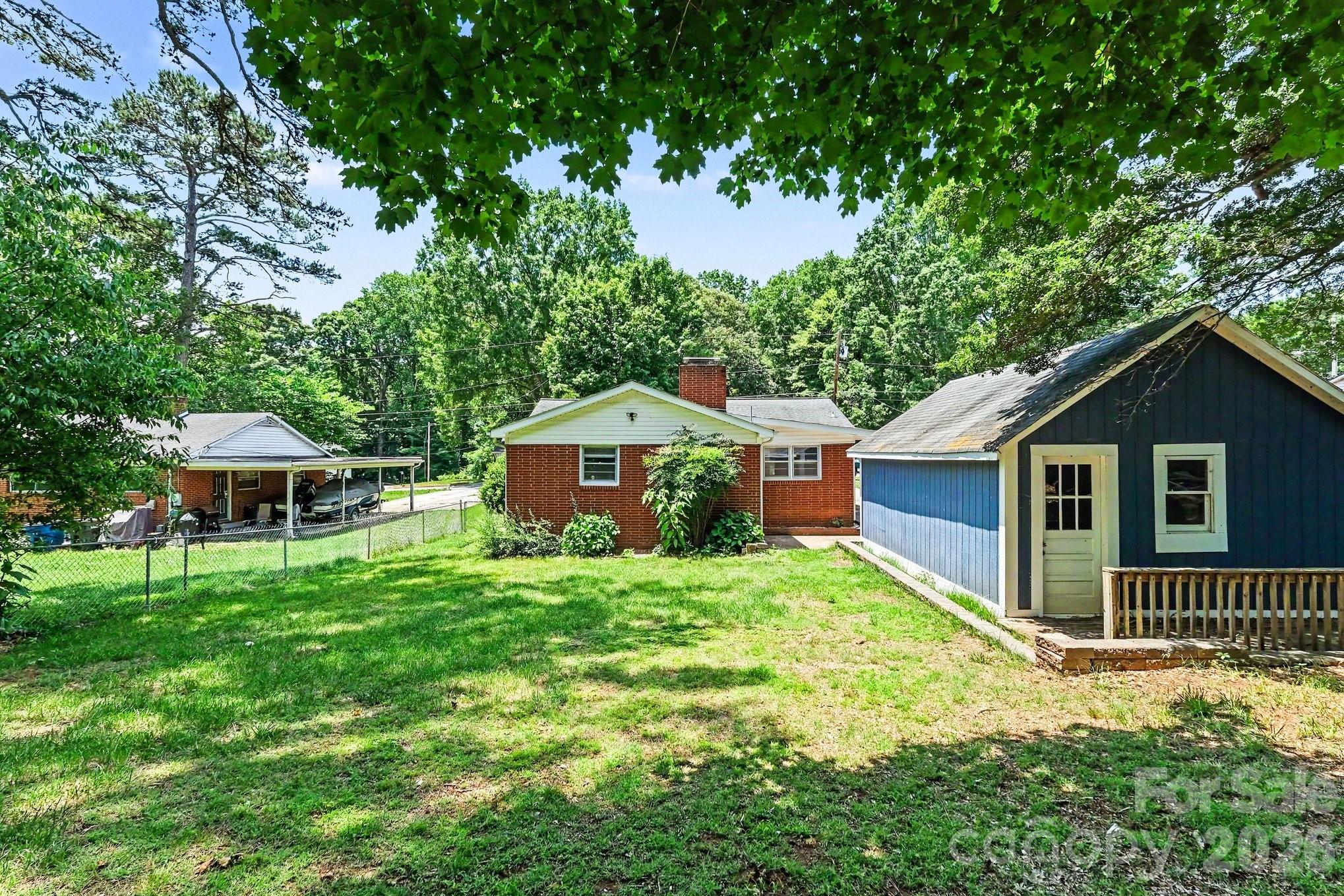 742 N Mulberry Street — Statesville