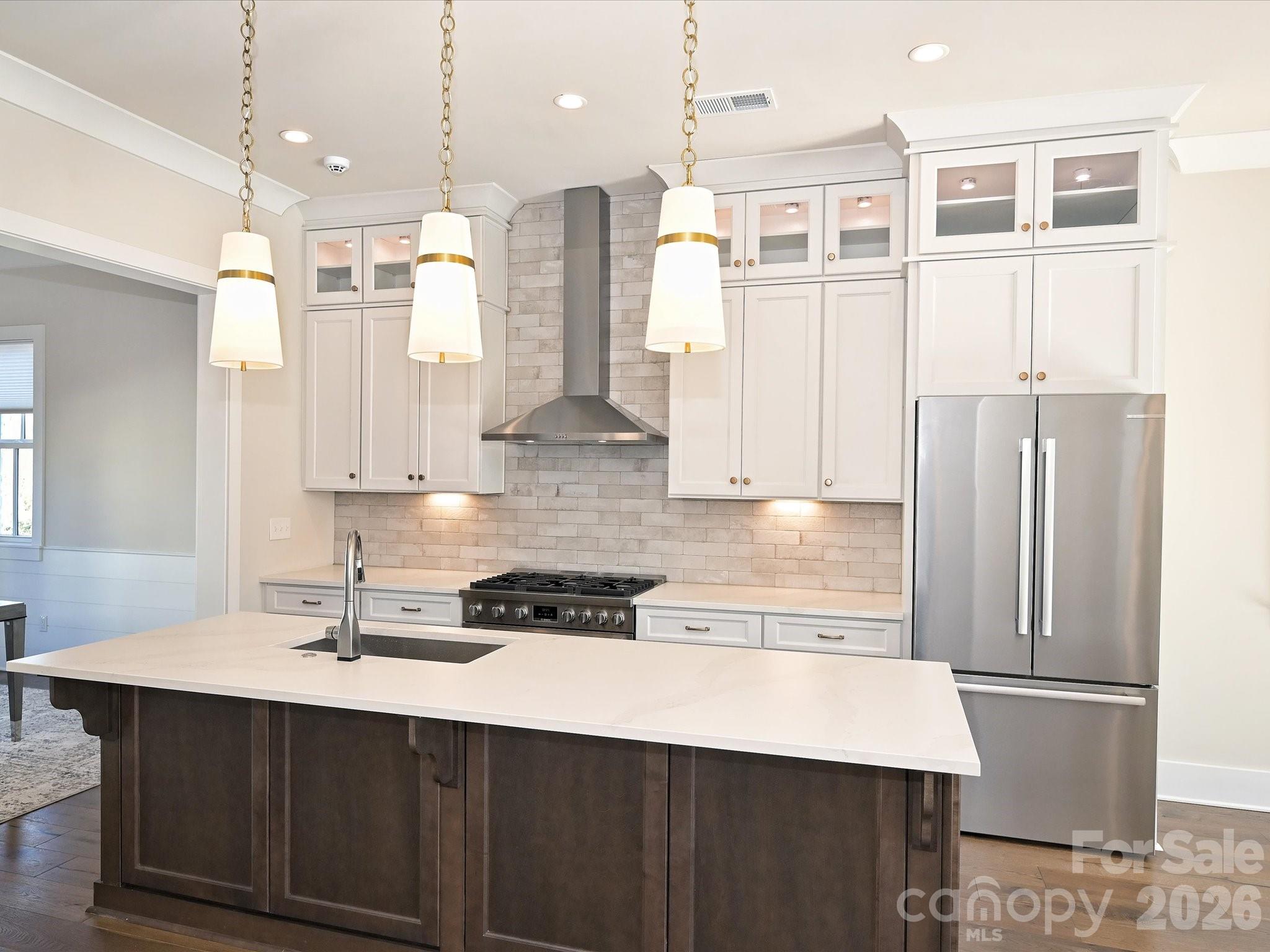 2428 Runnymede Lane — Charlotte