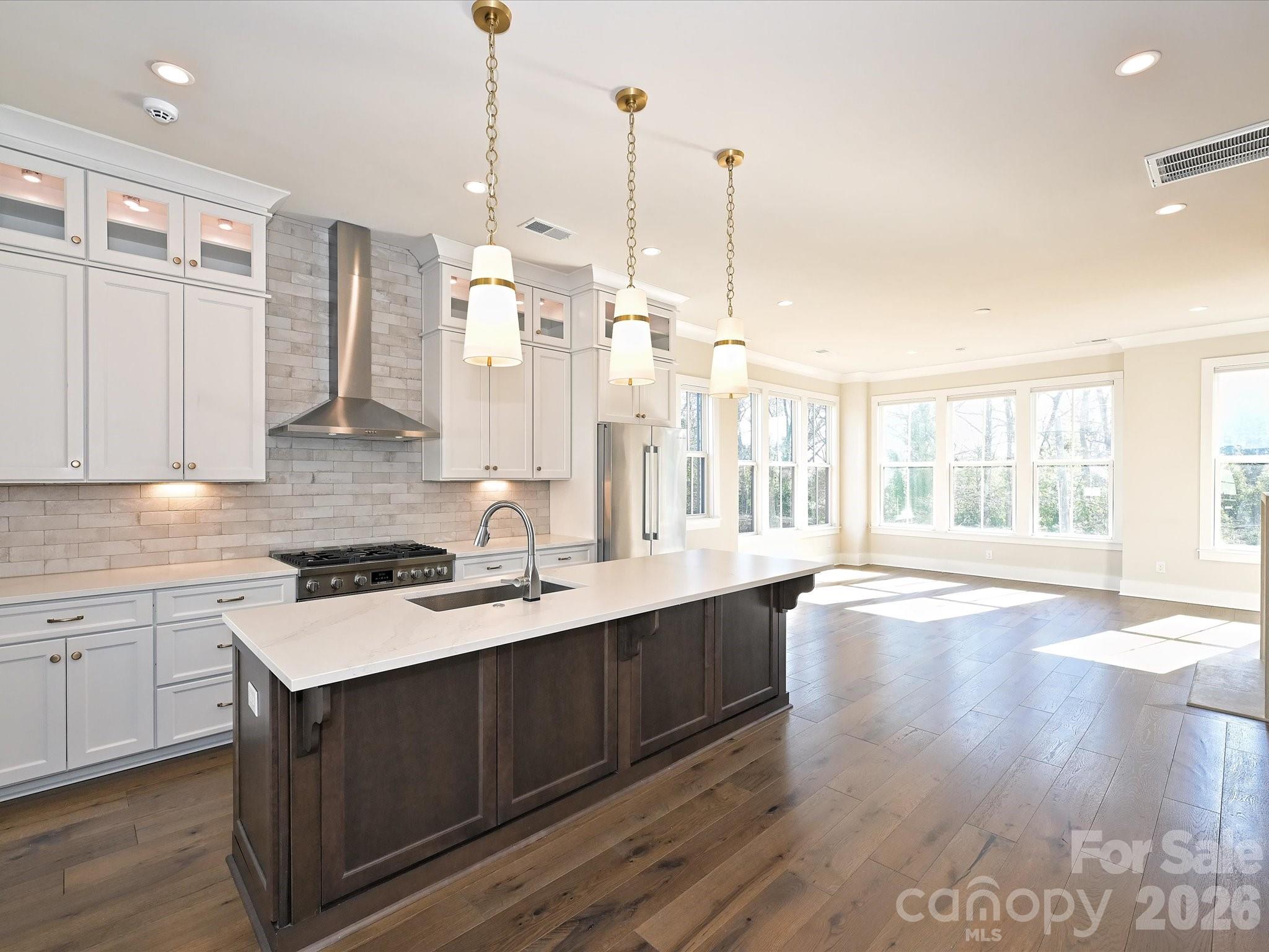 2428 Runnymede Lane — Charlotte