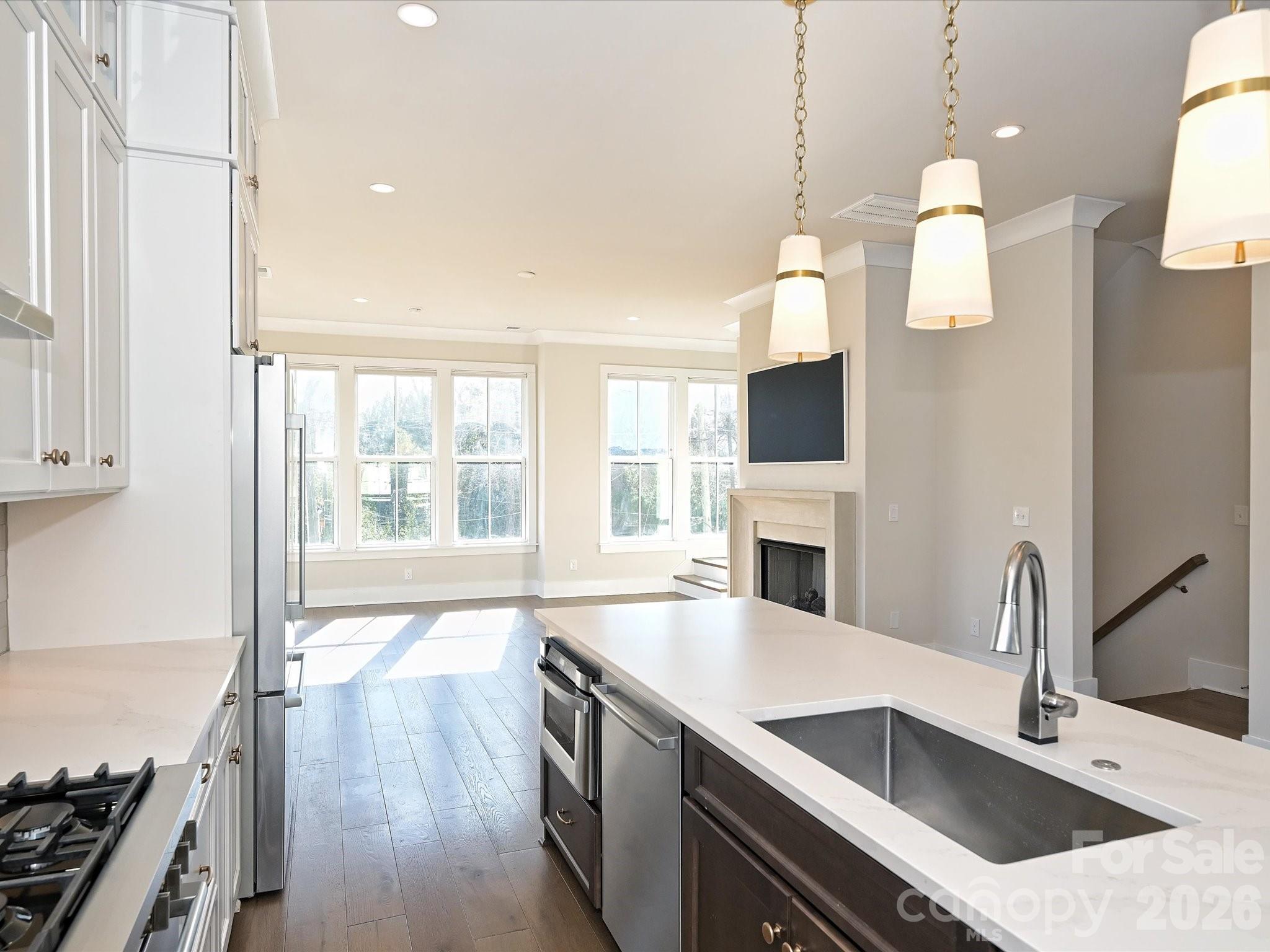 2428 Runnymede Lane — Charlotte