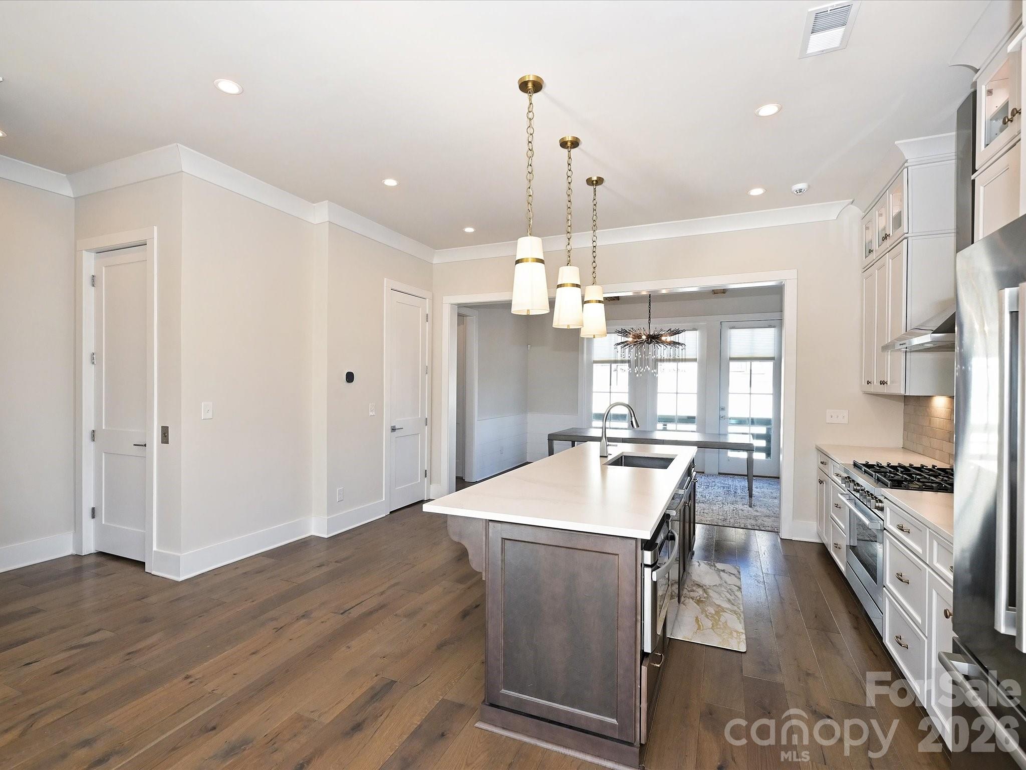 2428 Runnymede Lane — Charlotte