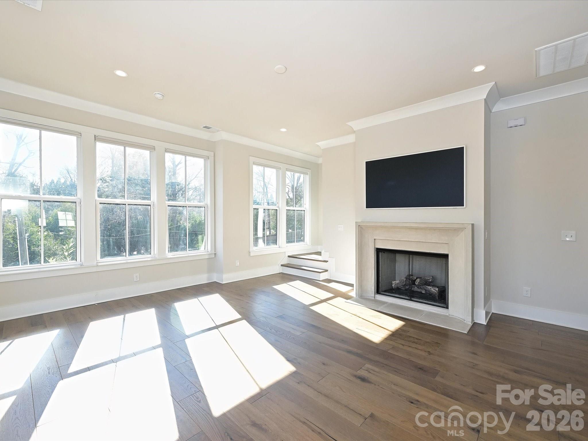 2428 Runnymede Lane — Charlotte