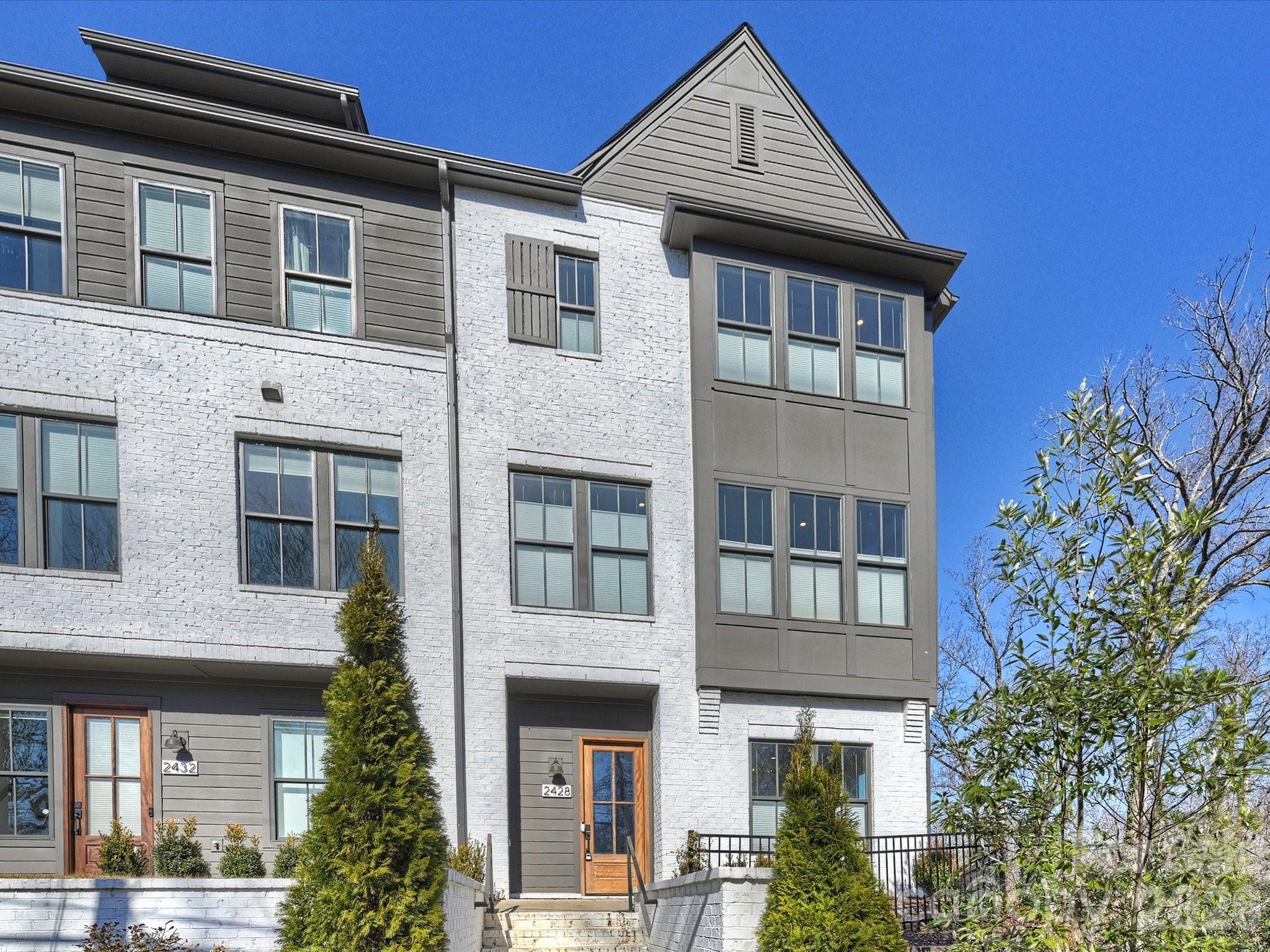 2428 Runnymede Lane — Charlotte