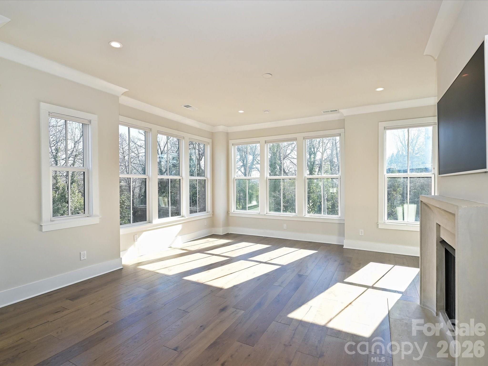 2428 Runnymede Lane — Charlotte