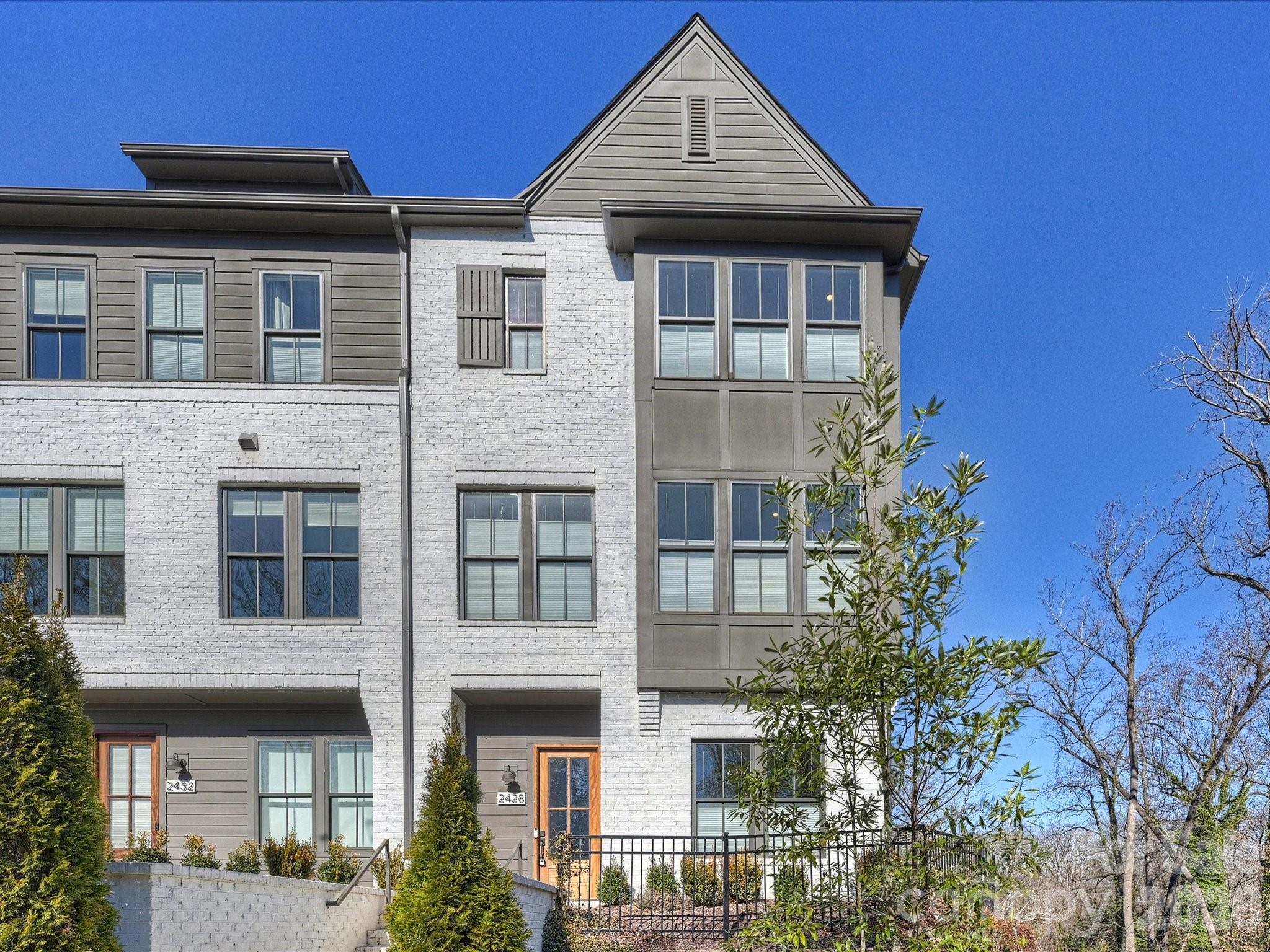 2428 Runnymede Lane — Charlotte
