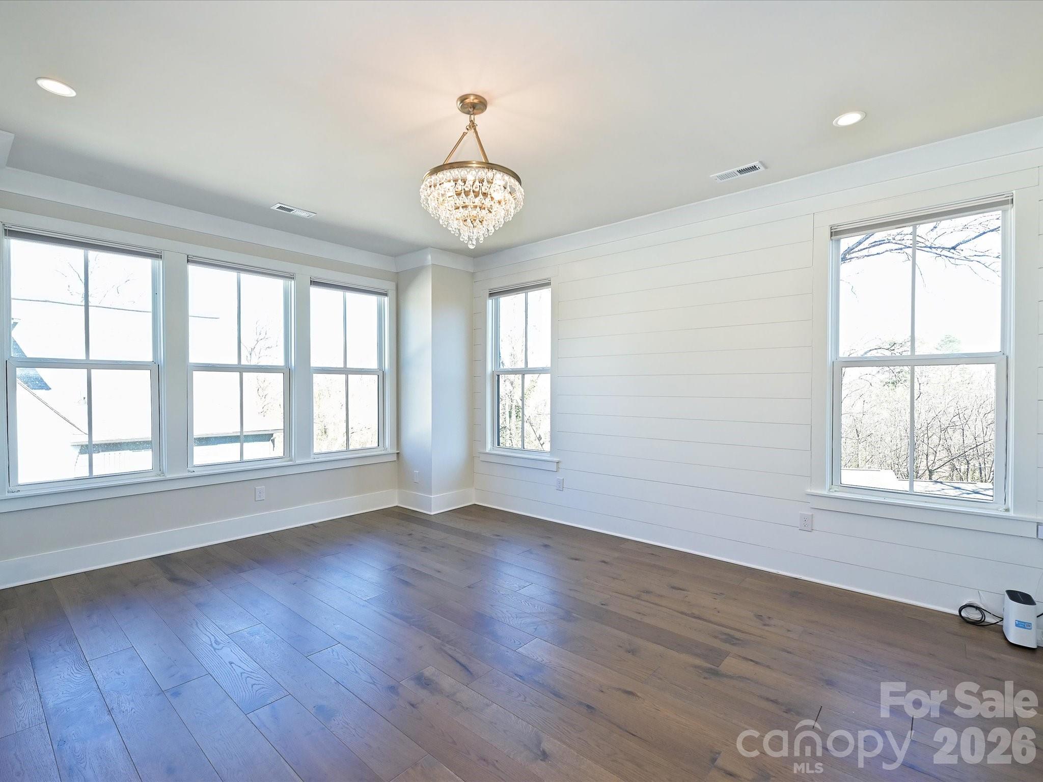 2428 Runnymede Lane — Charlotte