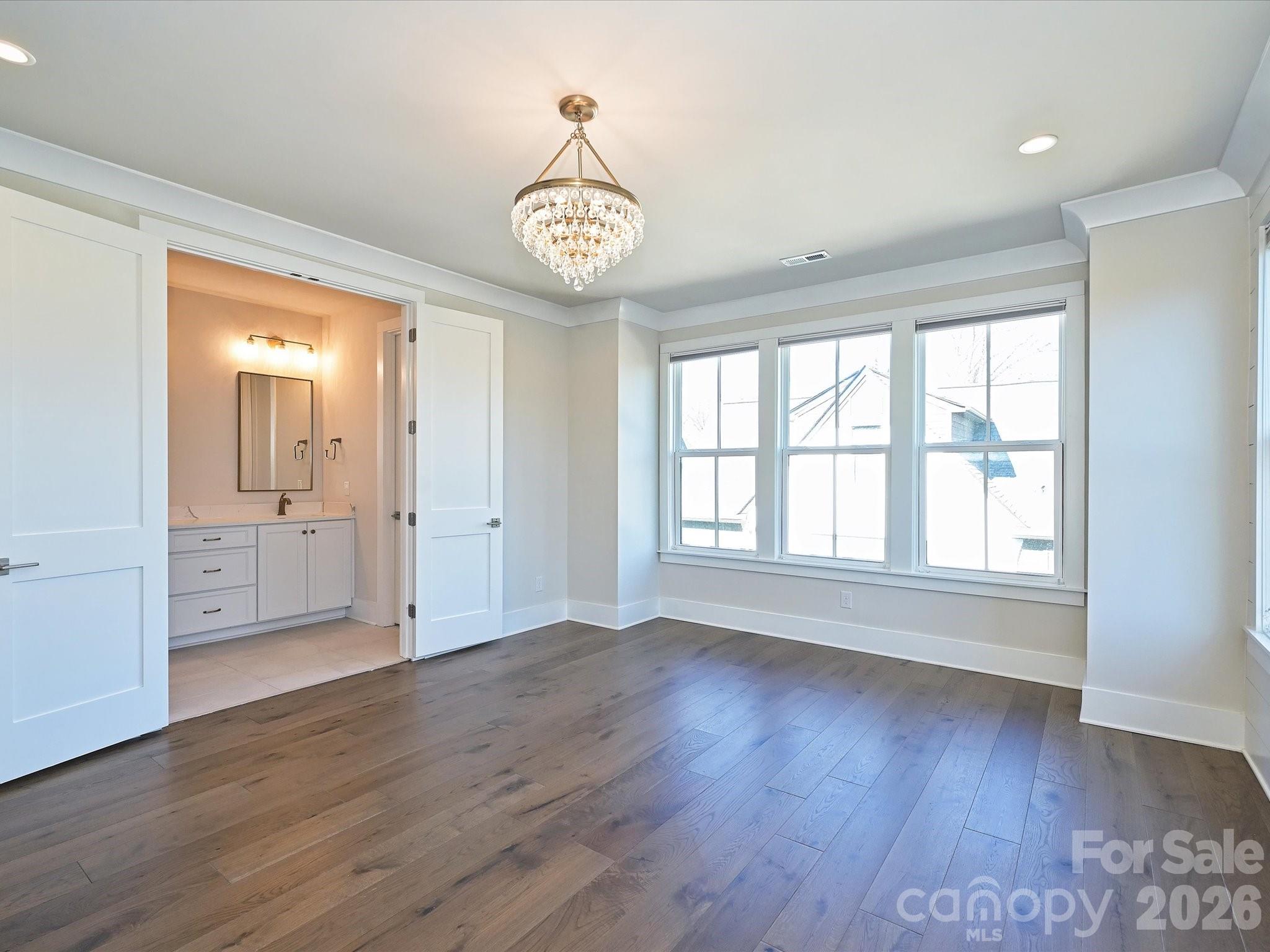 2428 Runnymede Lane — Charlotte