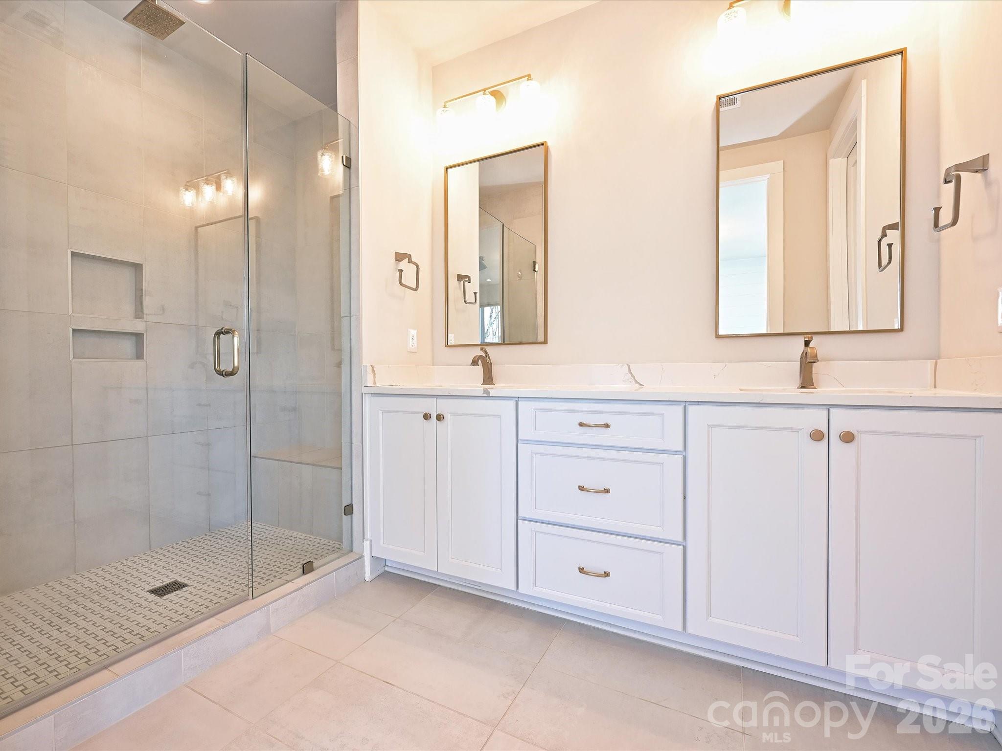 2428 Runnymede Lane — Charlotte