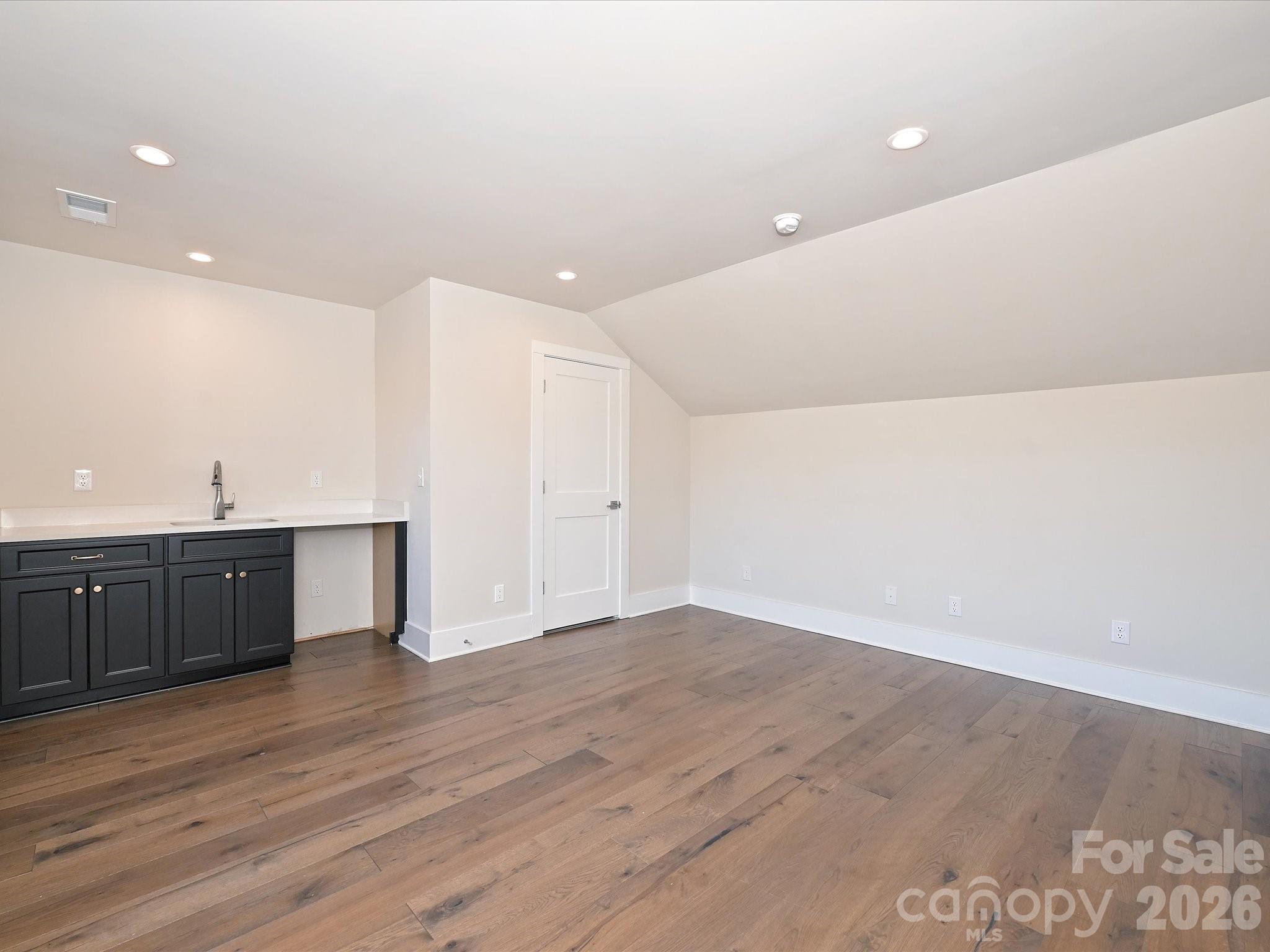 2428 Runnymede Lane — Charlotte