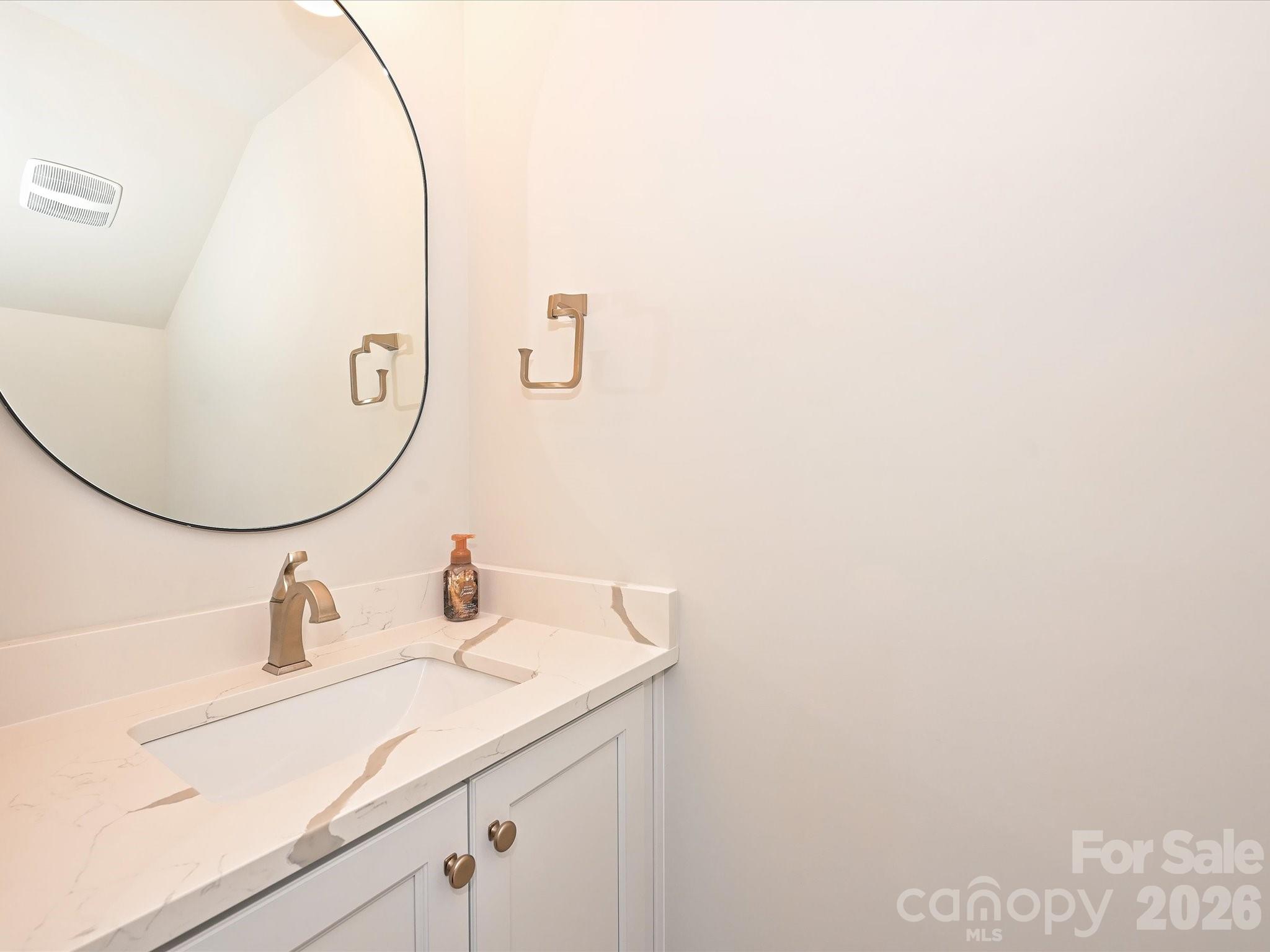 2428 Runnymede Lane — Charlotte