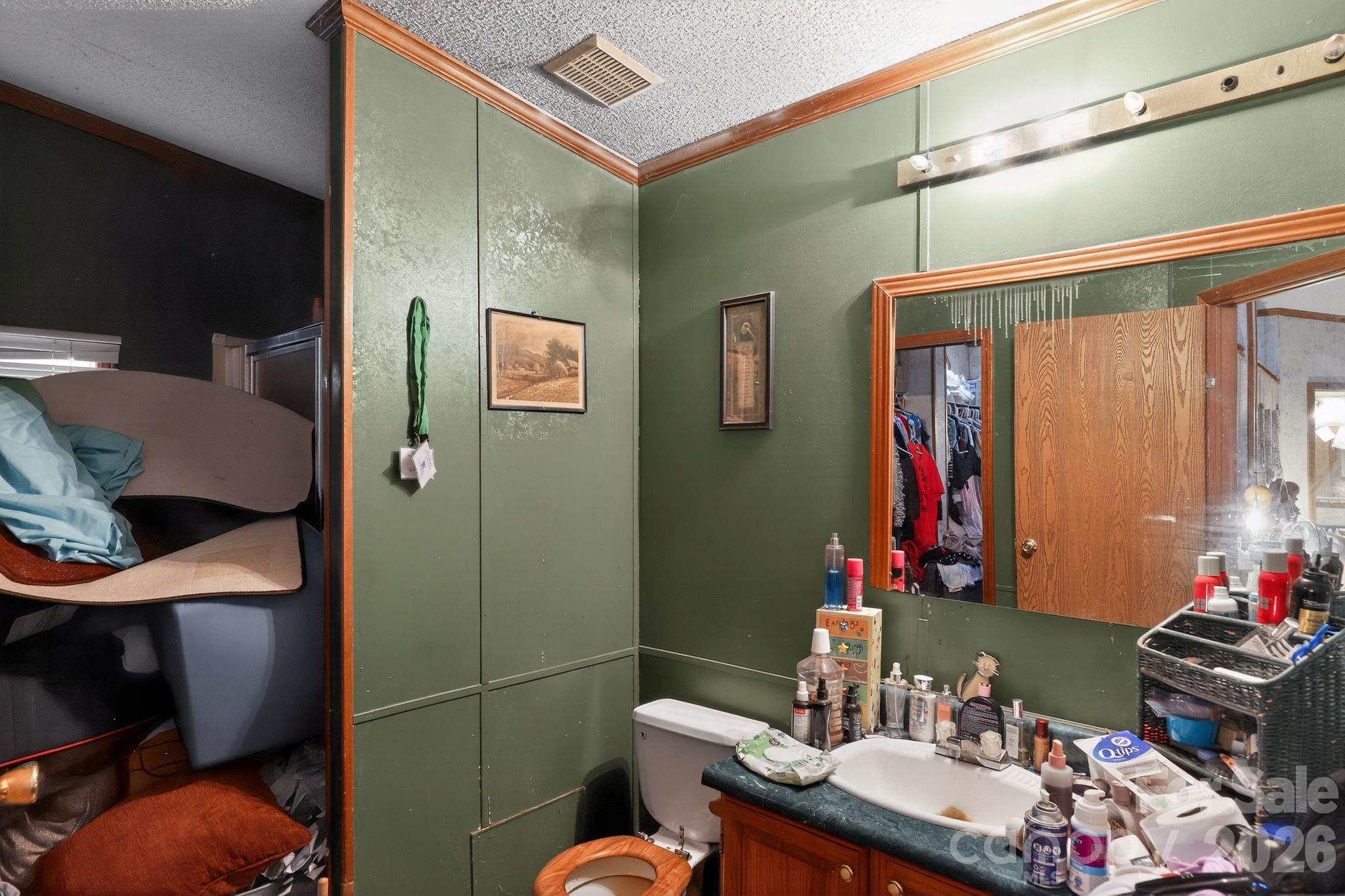 15 Wright Road — Whittier