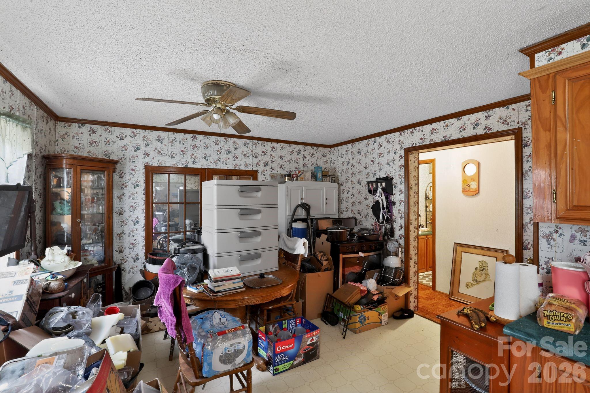 15 Wright Road — Whittier