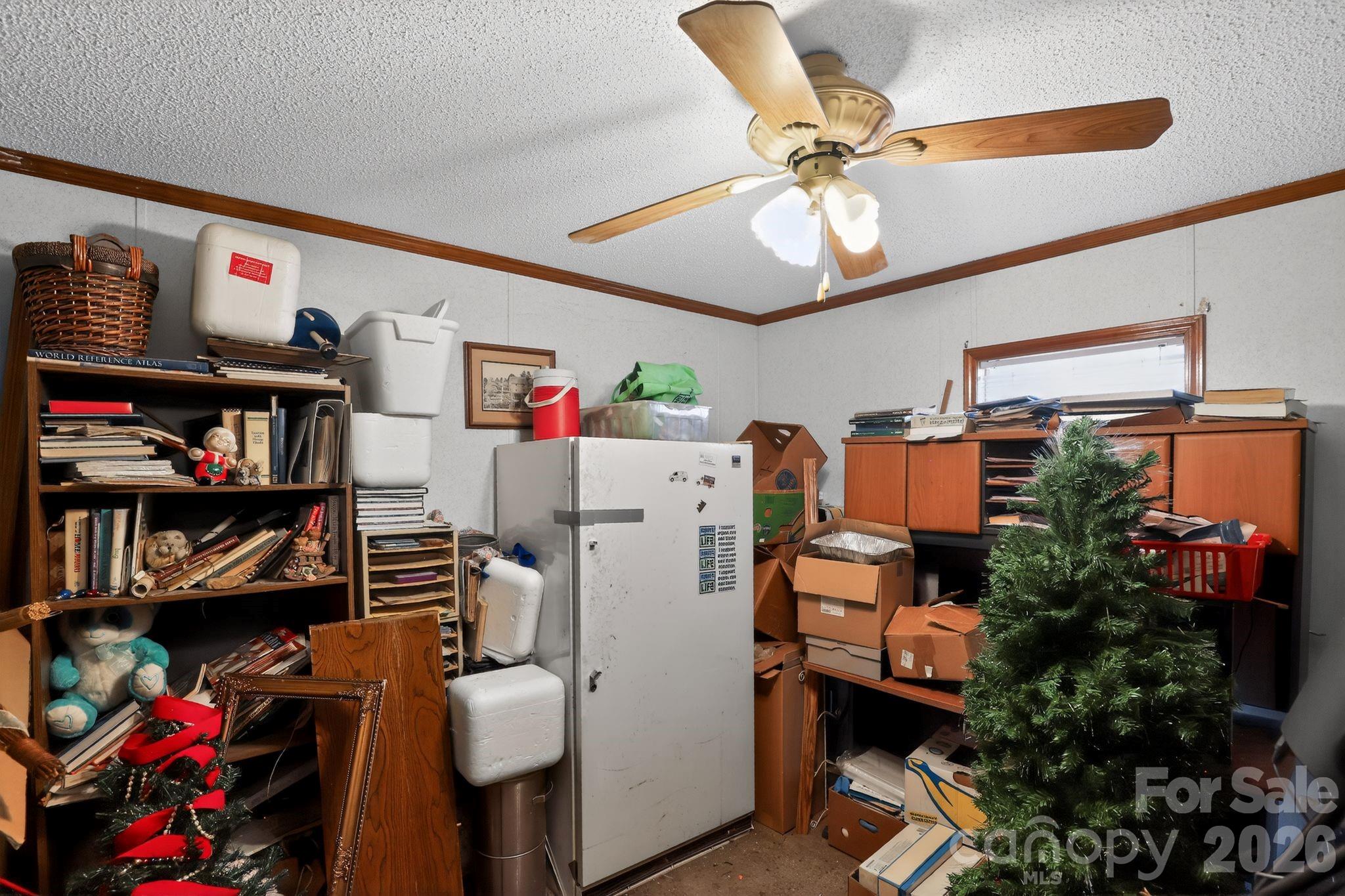 15 Wright Road — Whittier