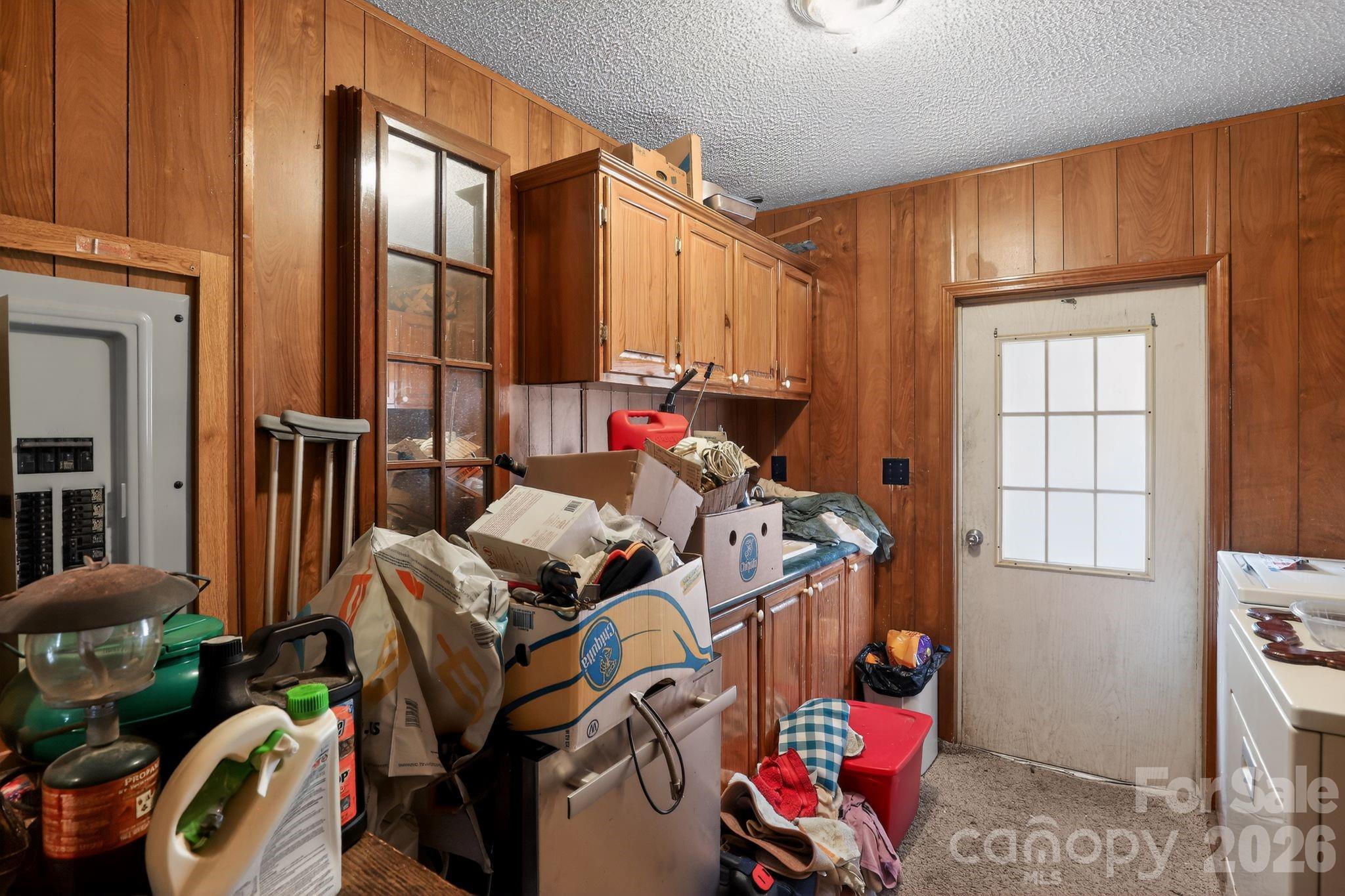 15 Wright Road — Whittier