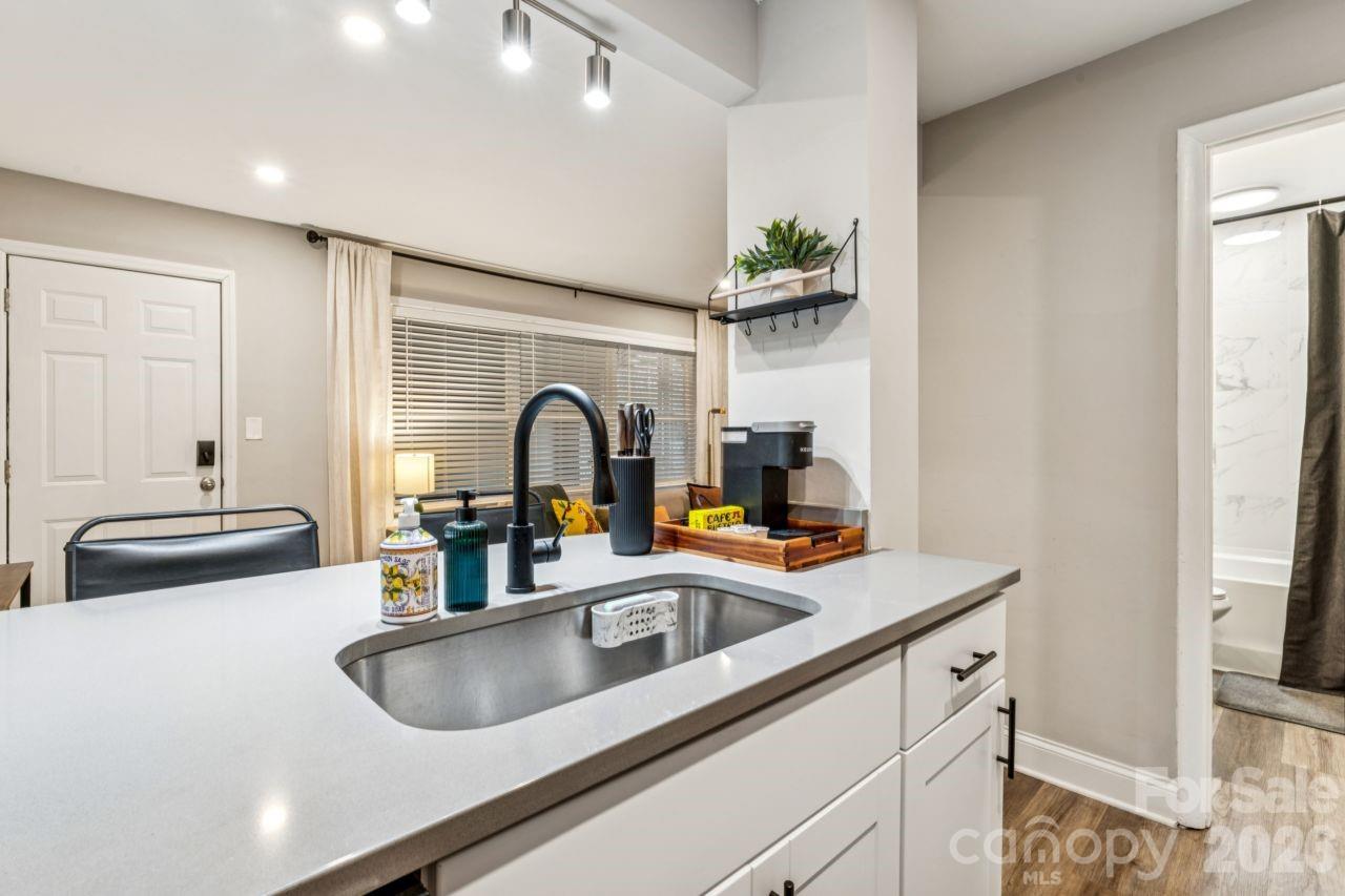 2000 Patio Court #119 — Charlotte
