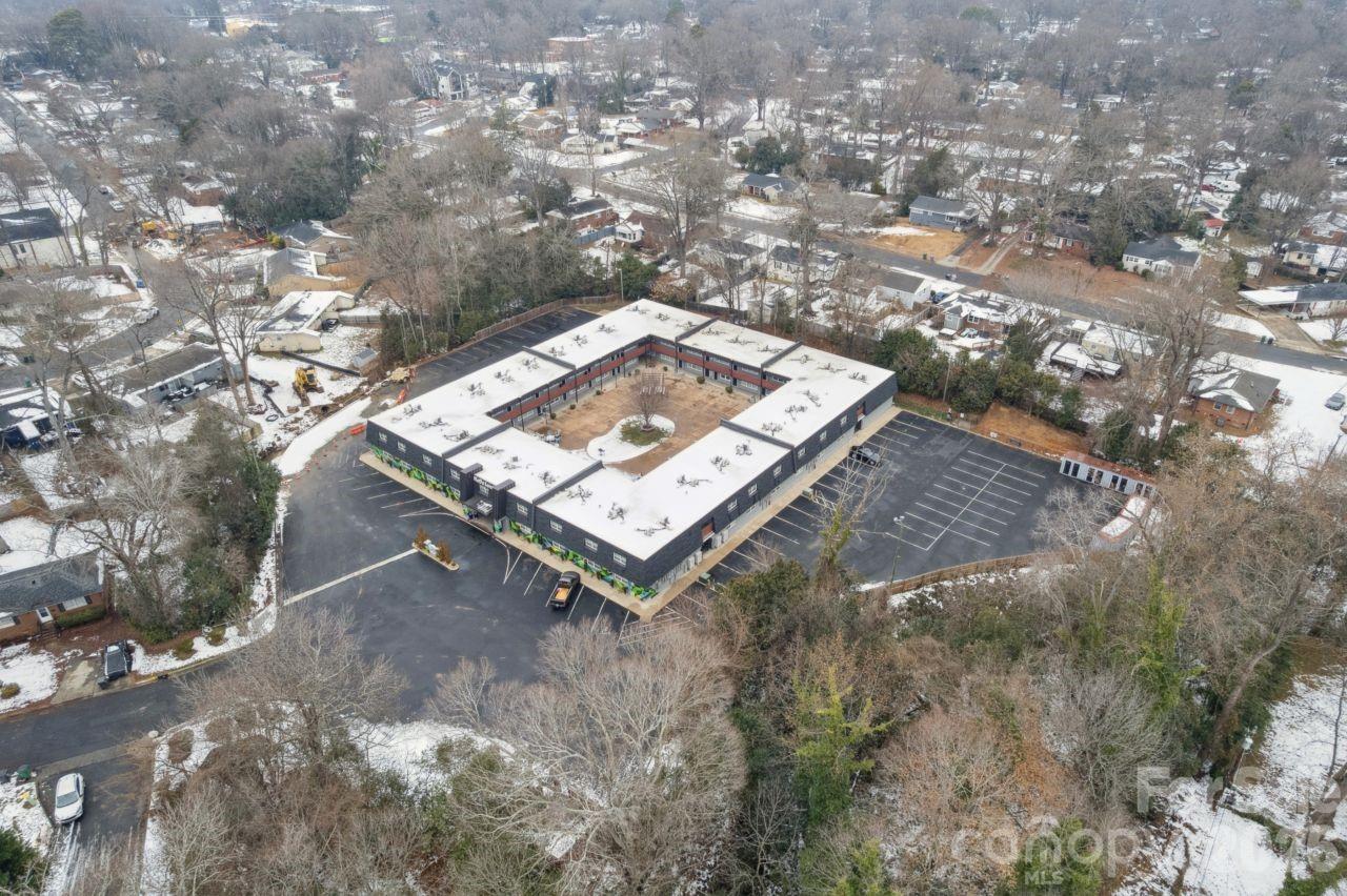 2000 Patio Court #119 — Charlotte