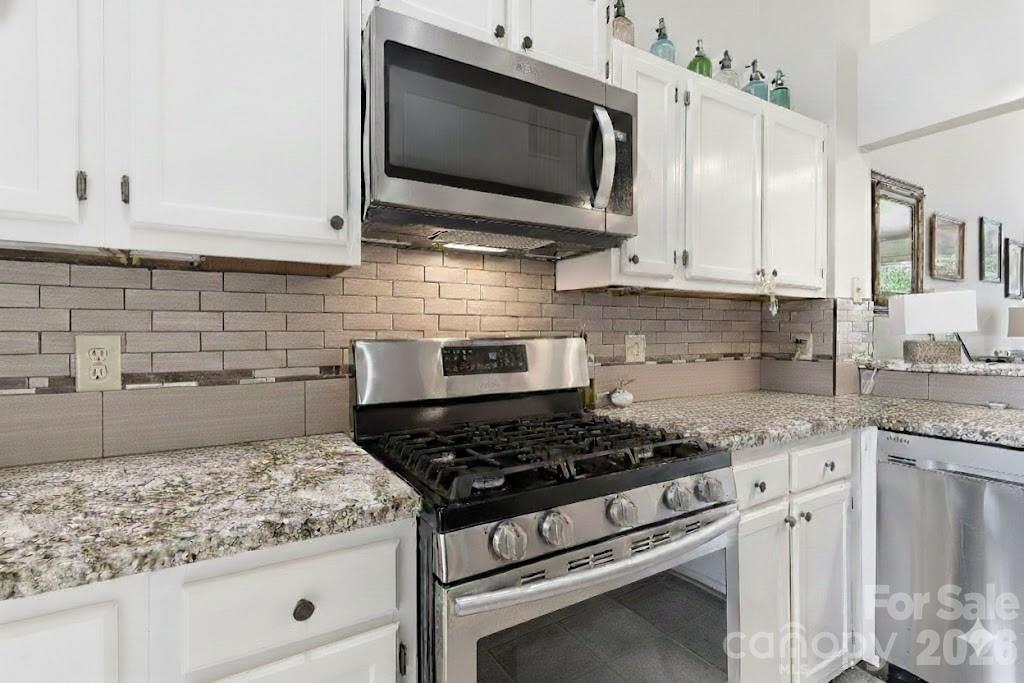 19986 Oak Leaf Circle — Cornelius