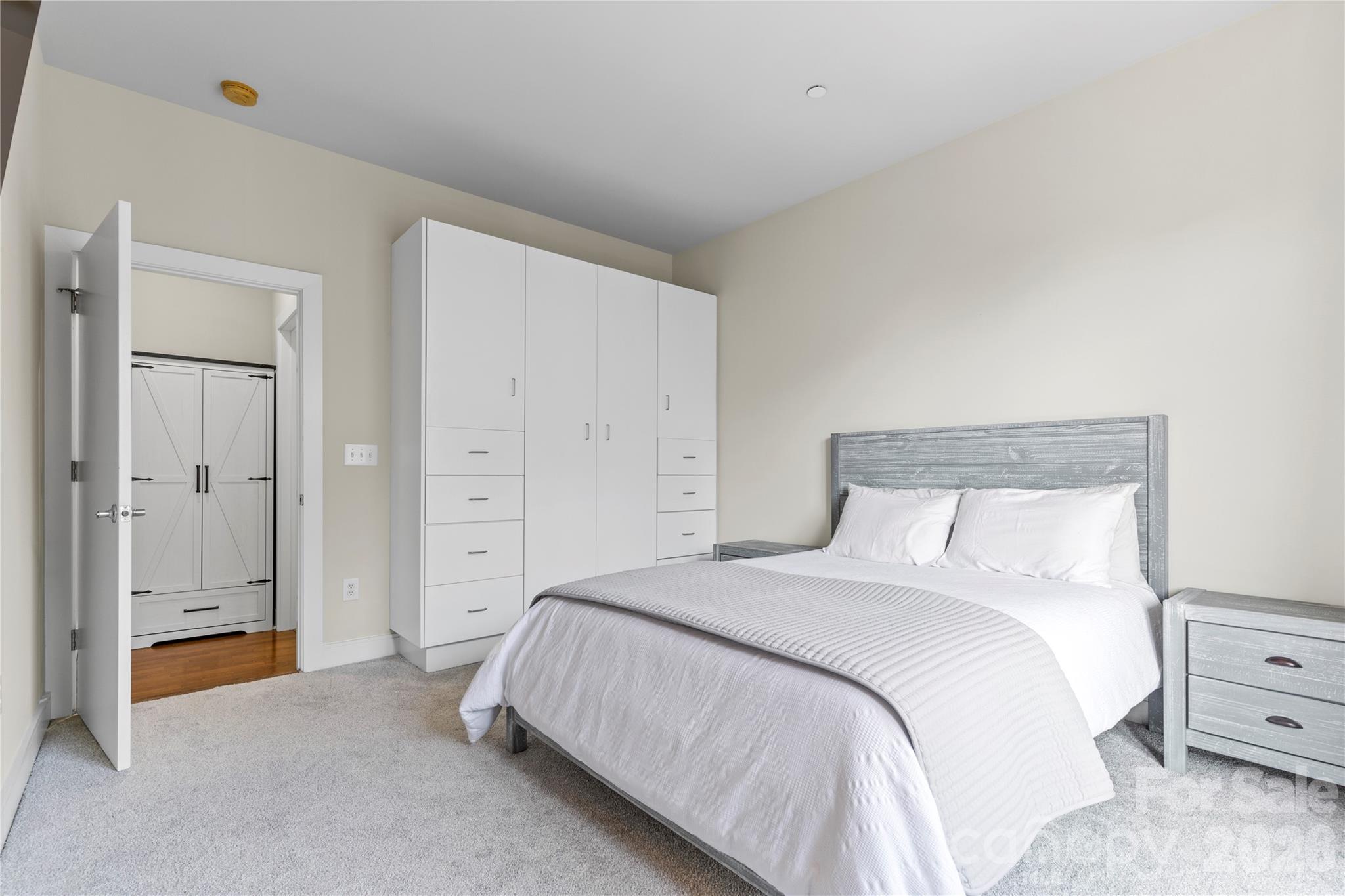 300 Magnolia Avenue #202 — Charlotte
