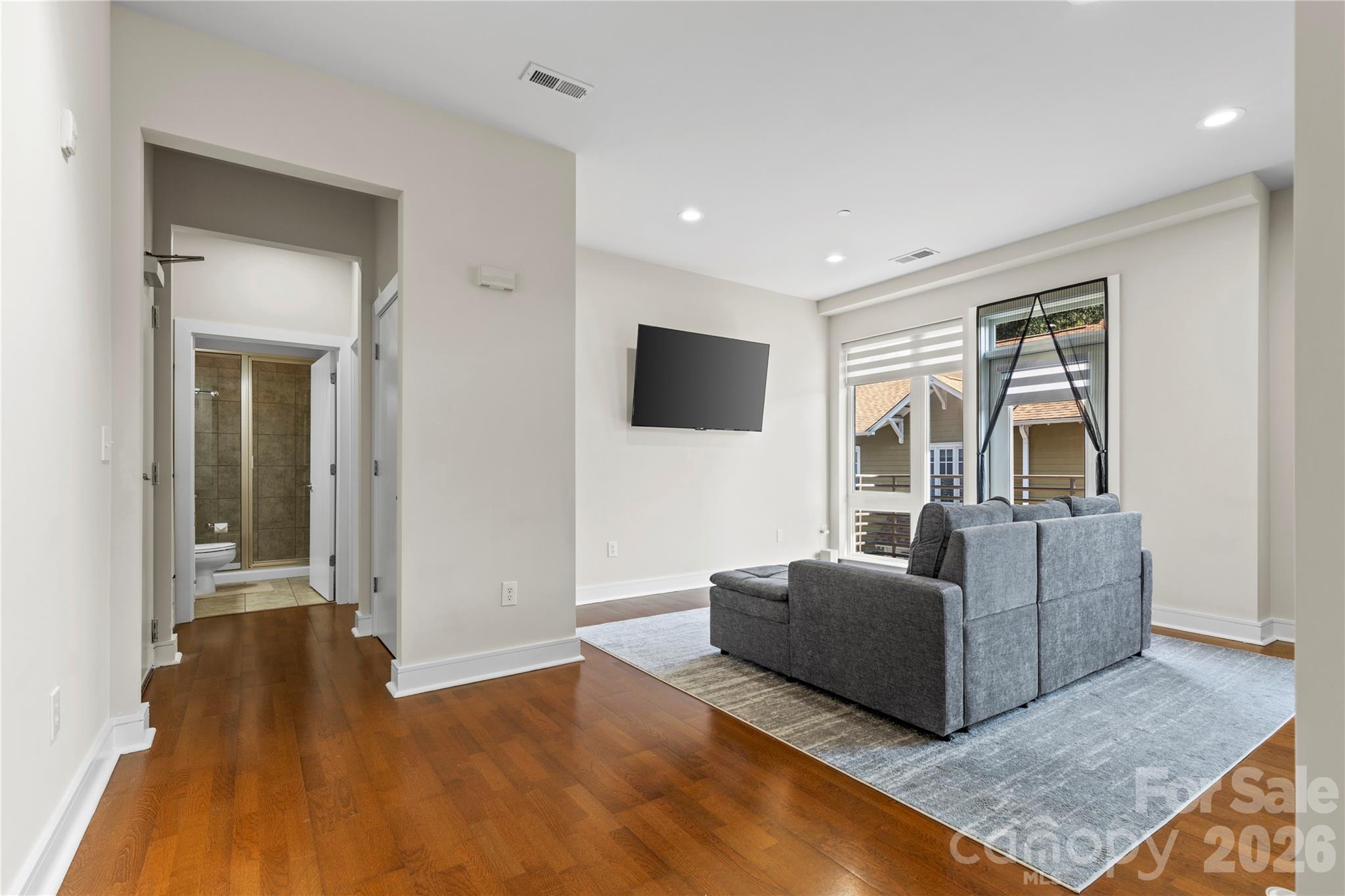 300 Magnolia Avenue #202 — Charlotte