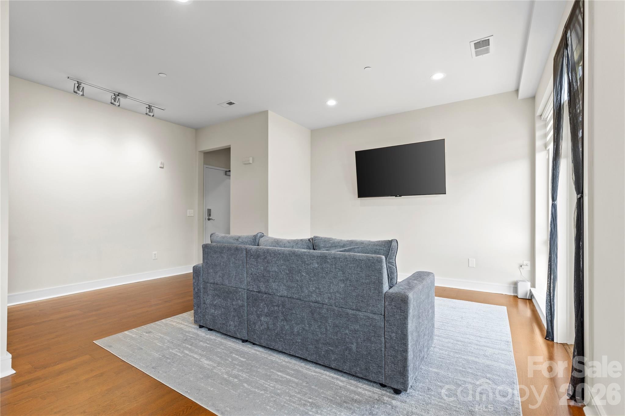 300 Magnolia Avenue #202 — Charlotte
