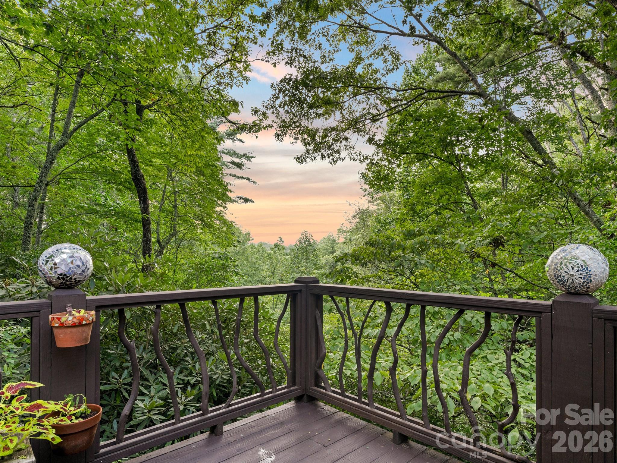 219 Kentwood Lane — Pisgah Forest