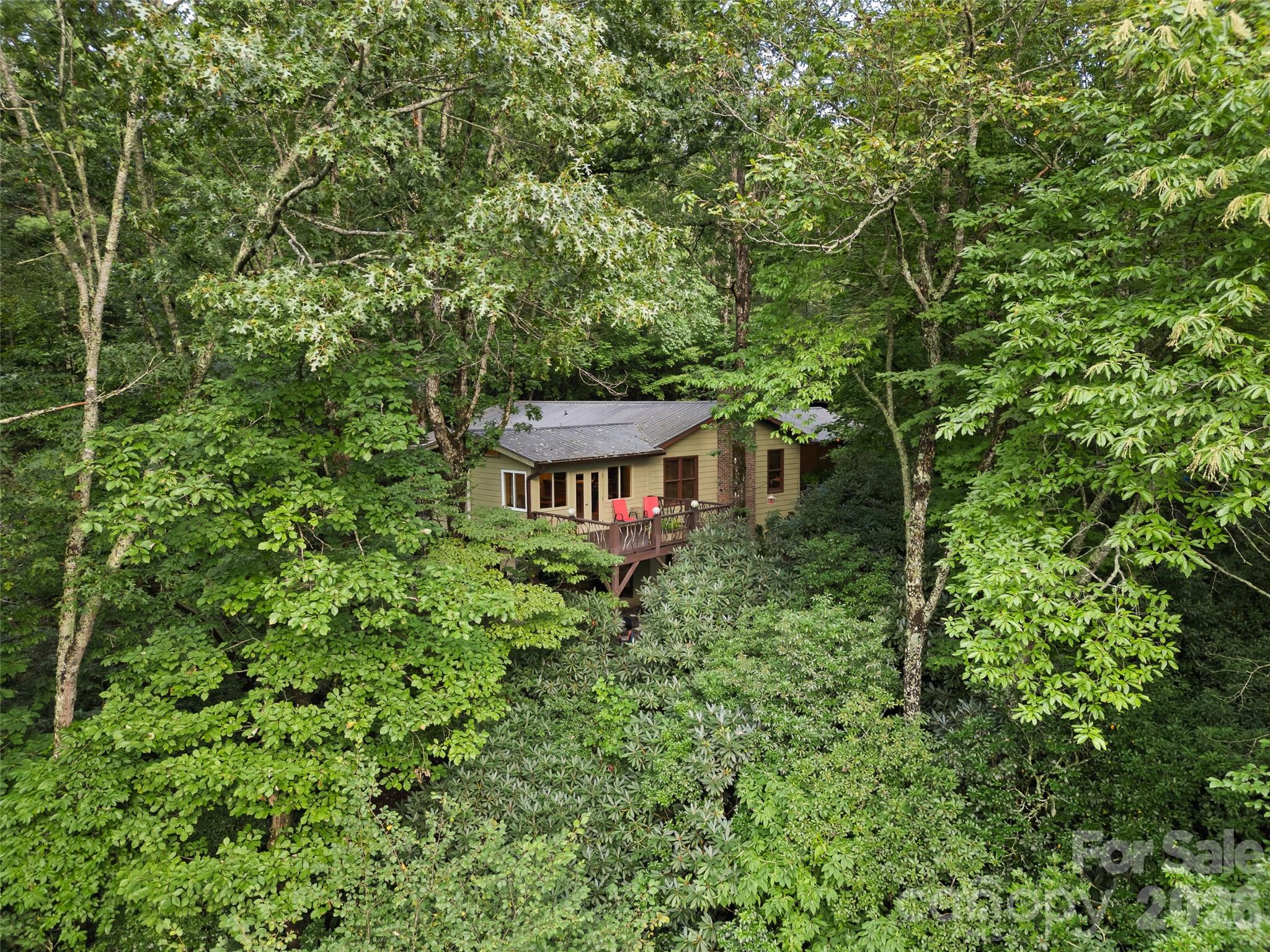 219 Kentwood Lane — Pisgah Forest