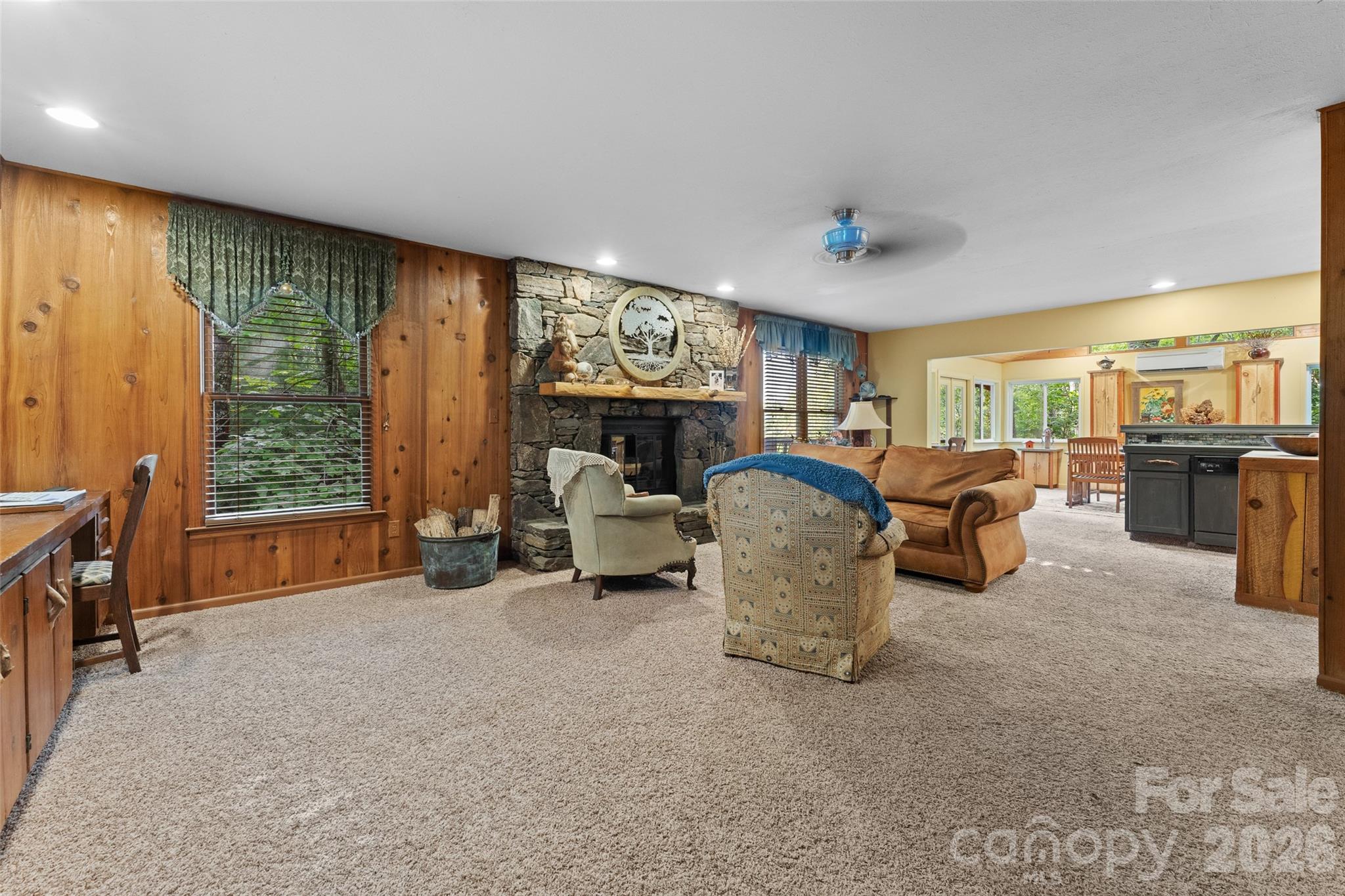219 Kentwood Lane — Pisgah Forest