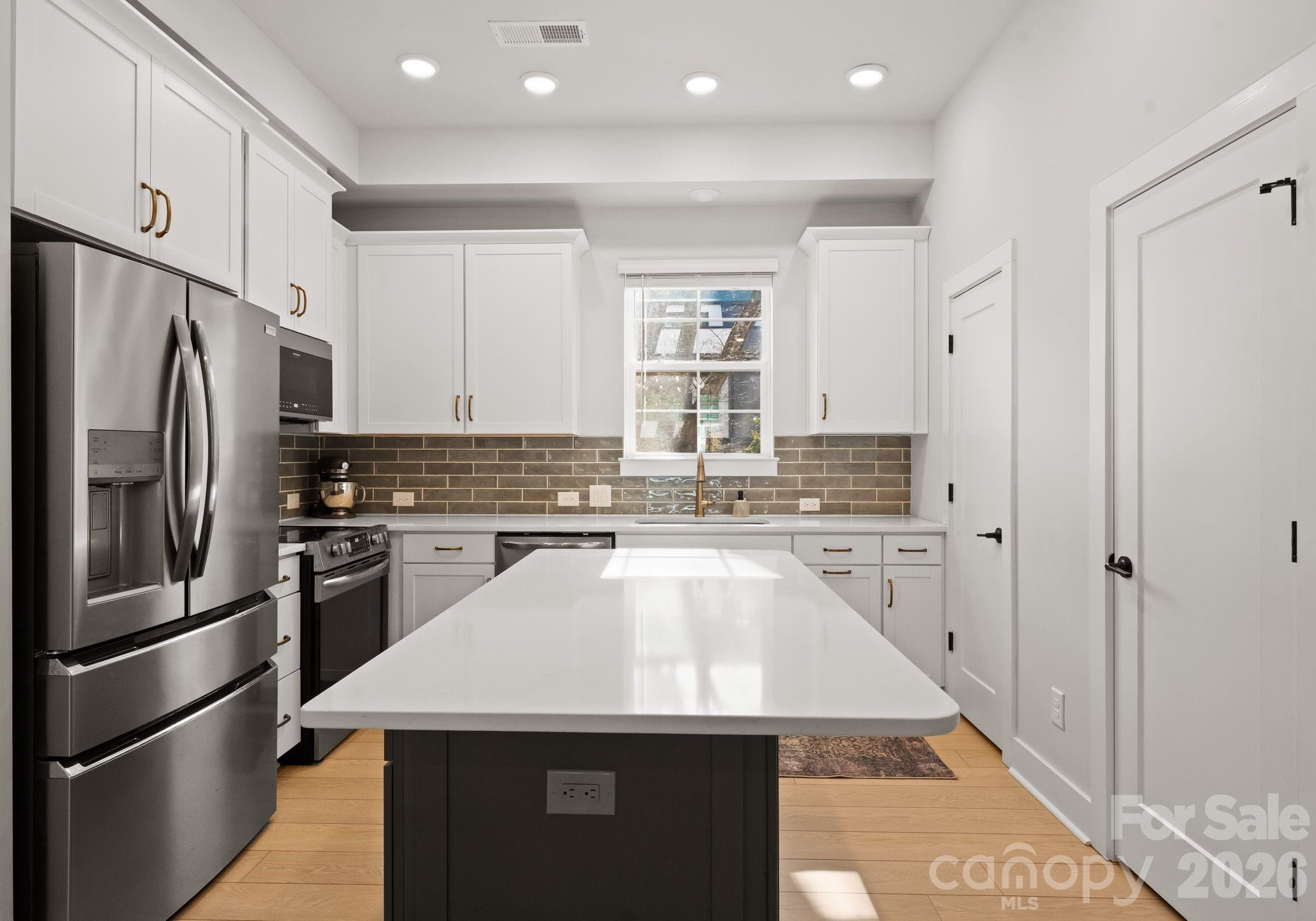 1216 Craig View Way — Charlotte