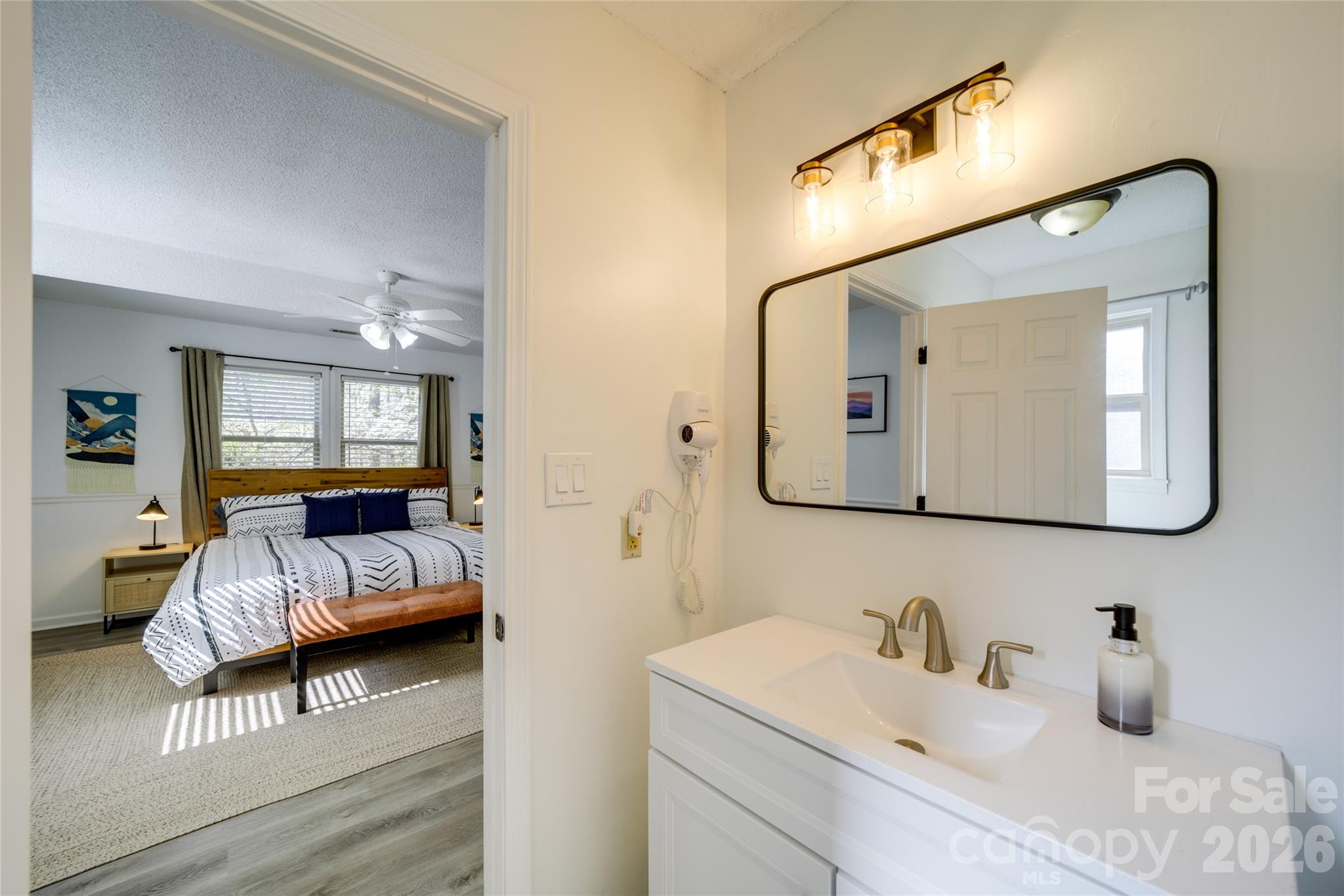 24 Oakwood Road — Candler