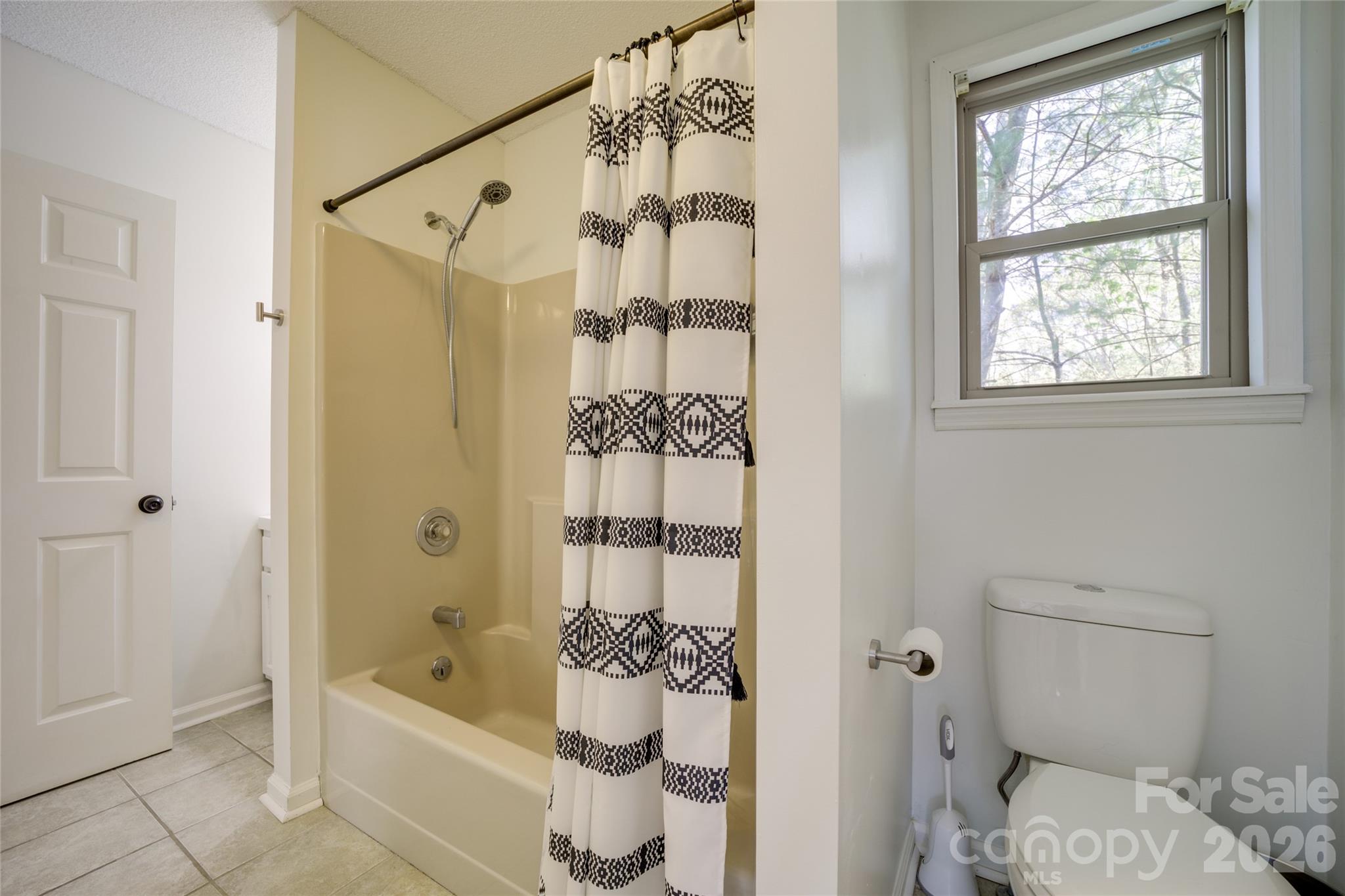 24 Oakwood Road — Candler