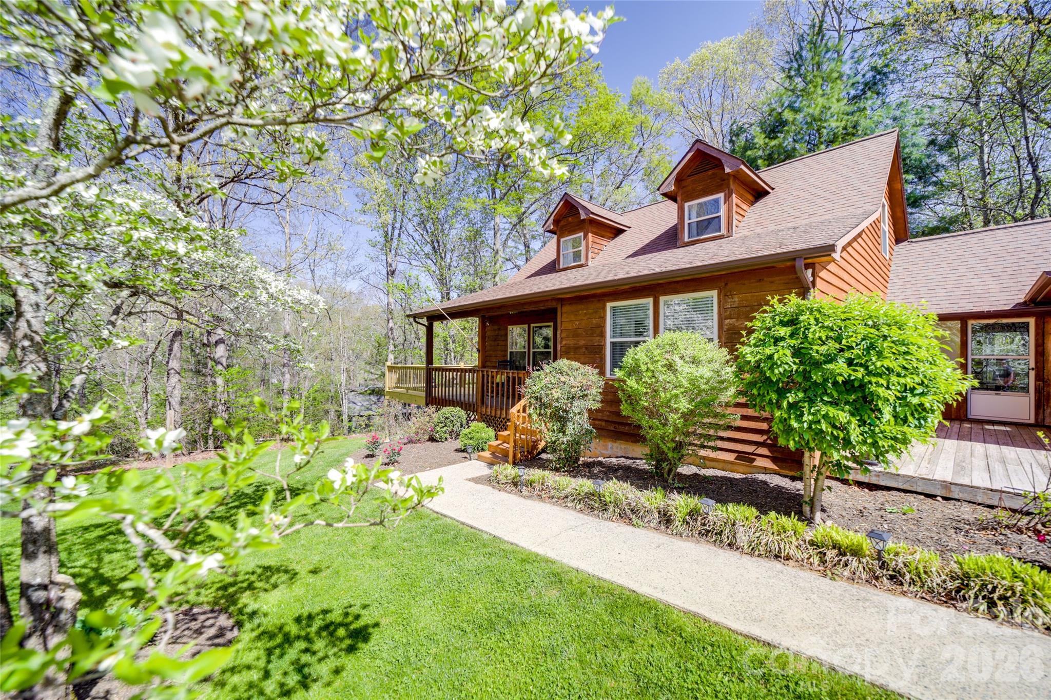24 Oakwood Road — Candler