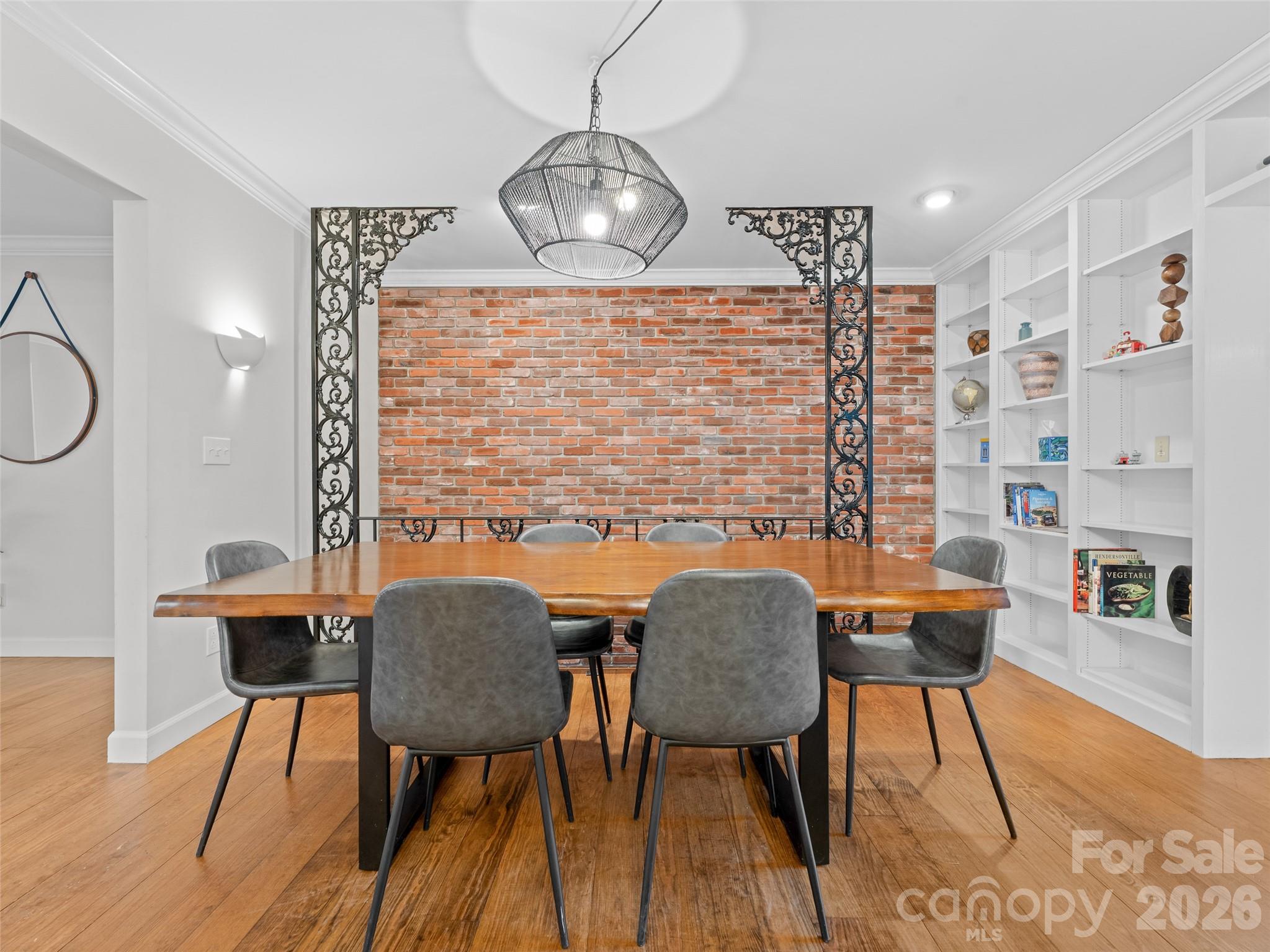 4030 Little River Road — Hendersonville