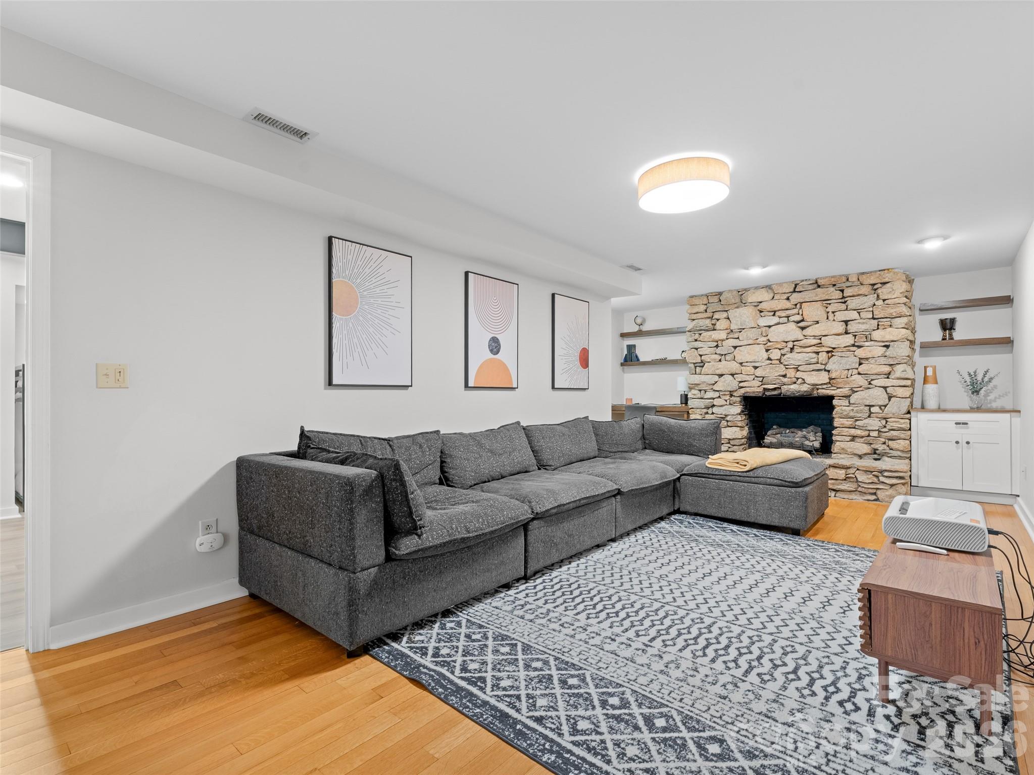 4030 Little River Road — Hendersonville