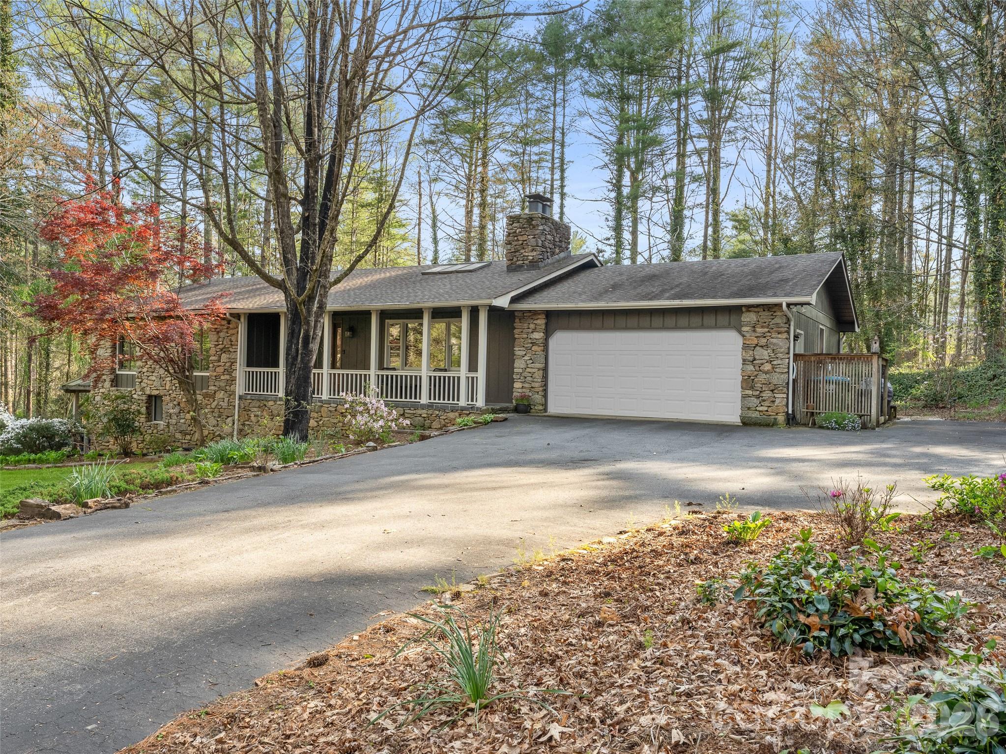 4030 Little River Road — Hendersonville