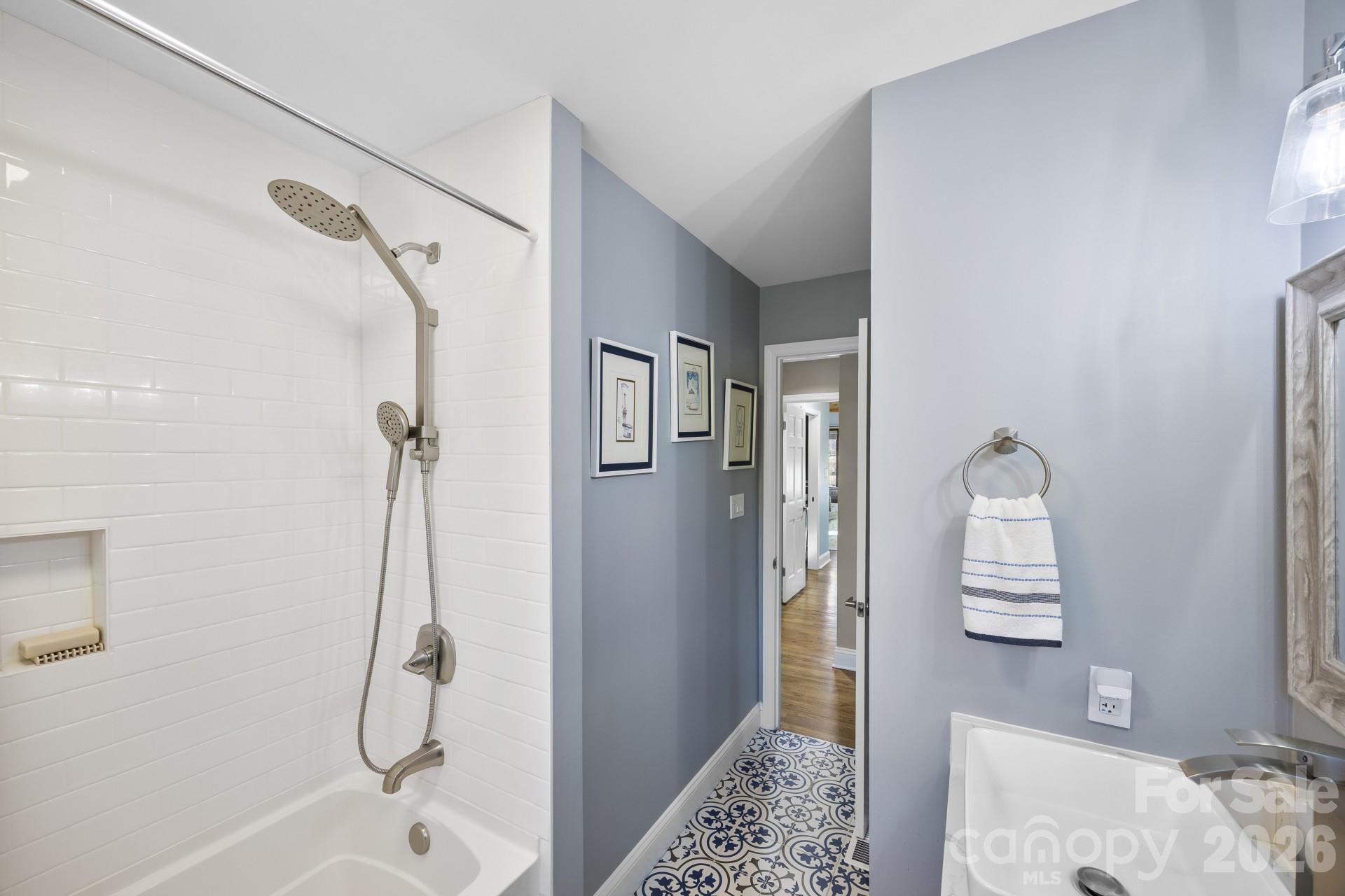 1419 Stoneyridge Drive — Charlotte